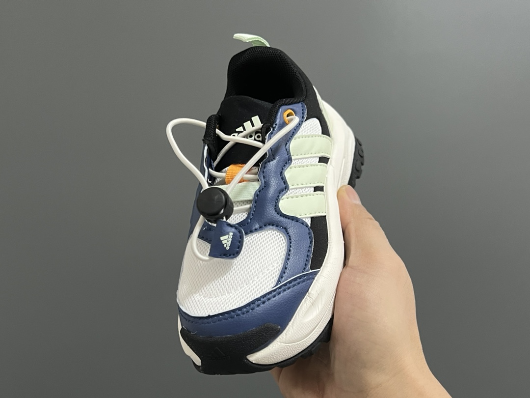 High-Quality Leather Adidas Sneakers for Kids and Dads: Stylish and Comfortable Footwear - 图片 3