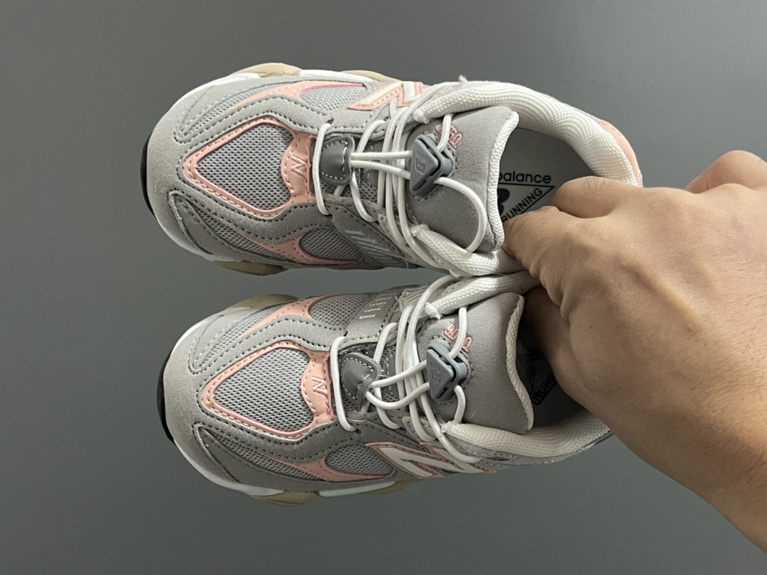 专G版牛B9060松紧扣儿童老爹运动鞋 尺码：24-36码 经典NB9060老爹款🆕 松紧扣设计，附赠一对鞋带，穿脱方便✌🏻 老爹款式设计，百搭又时髦✨-选品中心