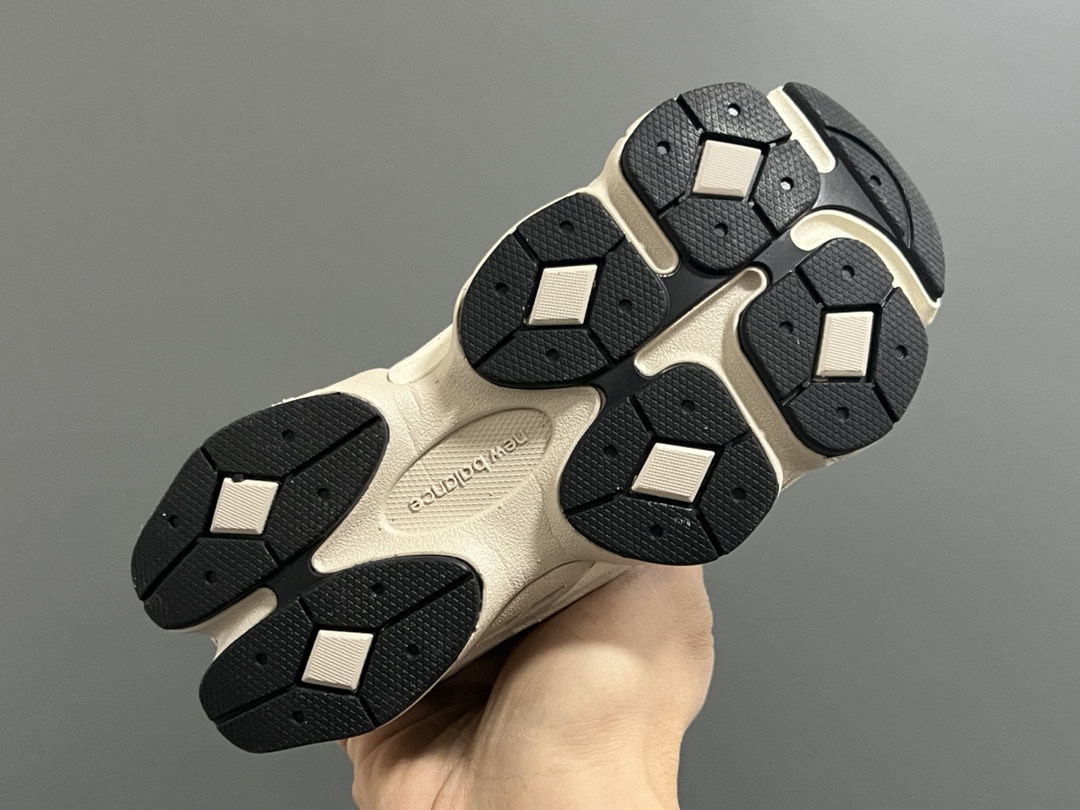 图片[5]-专G版牛B9060松紧扣儿童老爹运动鞋 尺码：24-36码 经典NB9060老爹款🆕 松紧扣设计，附赠一对鞋带，穿脱方便✌🏻 老爹款式设计，百搭又时髦✨-选品中心