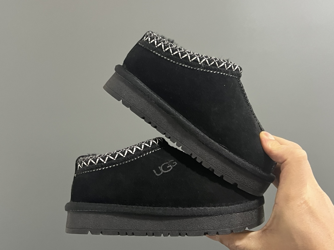 图片[9]-UGG民族风儿童低帮雪地靴 尺码：25-37码 经典UGG系列❄️ 民族风细节，质感满满💯 内里加绒加厚，保暖又舒适☁️ 橡胶耐克防滑大底，脚感超赞👍🏻-选品中心