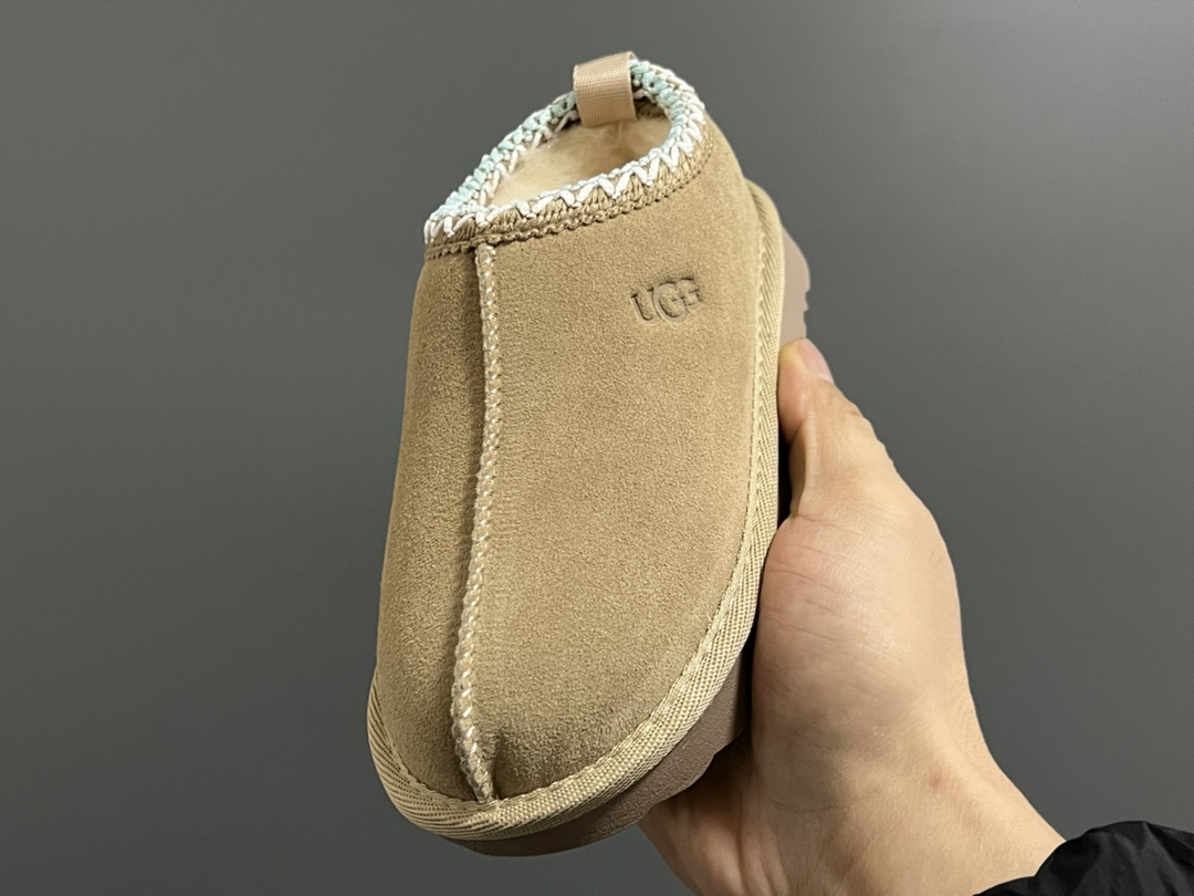 图片[3]-U家新款塔茨儿童亲子一脚蹬棉鞋 尺码：26-39码 经典UGG塔茨系列🆕 正确版来袭🔥 细节做工超精致 超轻EVA大底，脚感超赞👍🏻-选品中心