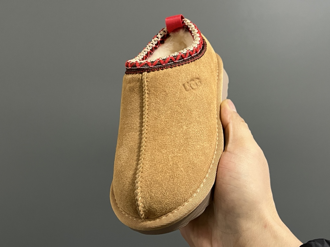 图片[3]-U家新款塔茨儿童亲子一脚蹬棉鞋 尺码：26-39码 经典UGG塔茨系列🆕 正确版来袭🔥 细节做工超精致 超轻EVA大底，脚感超赞👍🏻-选品中心