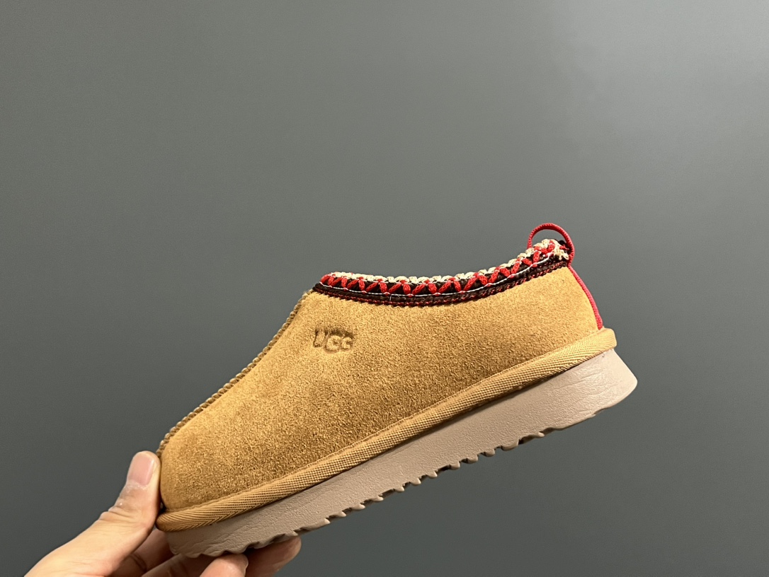 图片[9]-U家新款塔茨儿童亲子一脚蹬棉鞋 尺码：26-39码 经典UGG塔茨系列🆕 正确版来袭🔥 细节做工超精致 超轻EVA大底，脚感超赞👍🏻-选品中心