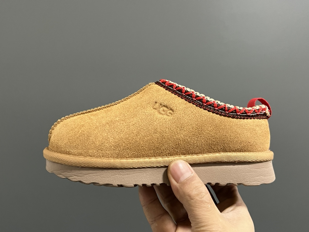 图片[4]-U家新款塔茨儿童亲子一脚蹬棉鞋 尺码：26-39码 经典UGG塔茨系列🆕 正确版来袭🔥 细节做工超精致 超轻EVA大底，脚感超赞👍🏻-选品中心