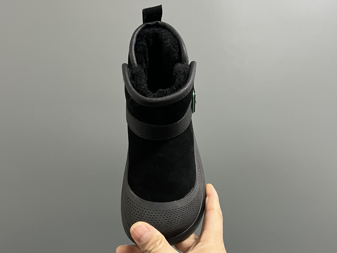 图片[8]-UGG新款卡扣皮毛一体儿童中帮雪地靴 尺码：26-37码 经典UGG系列❄️ 内里加绒加厚，暖暖过冬❄️ 精致卡扣，质感满满💯-选品中心