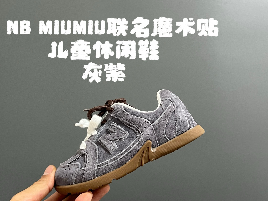 图片[2]-NB530 MIUMIU联名魔术贴儿童休闲鞋 尺码：24-37码 超赞的联名系列🆕 魔术贴设计，穿脱超方便✌🏻 耐磨防滑大底，脚感超赞👍🏻 时髦感十足✨-选品中心