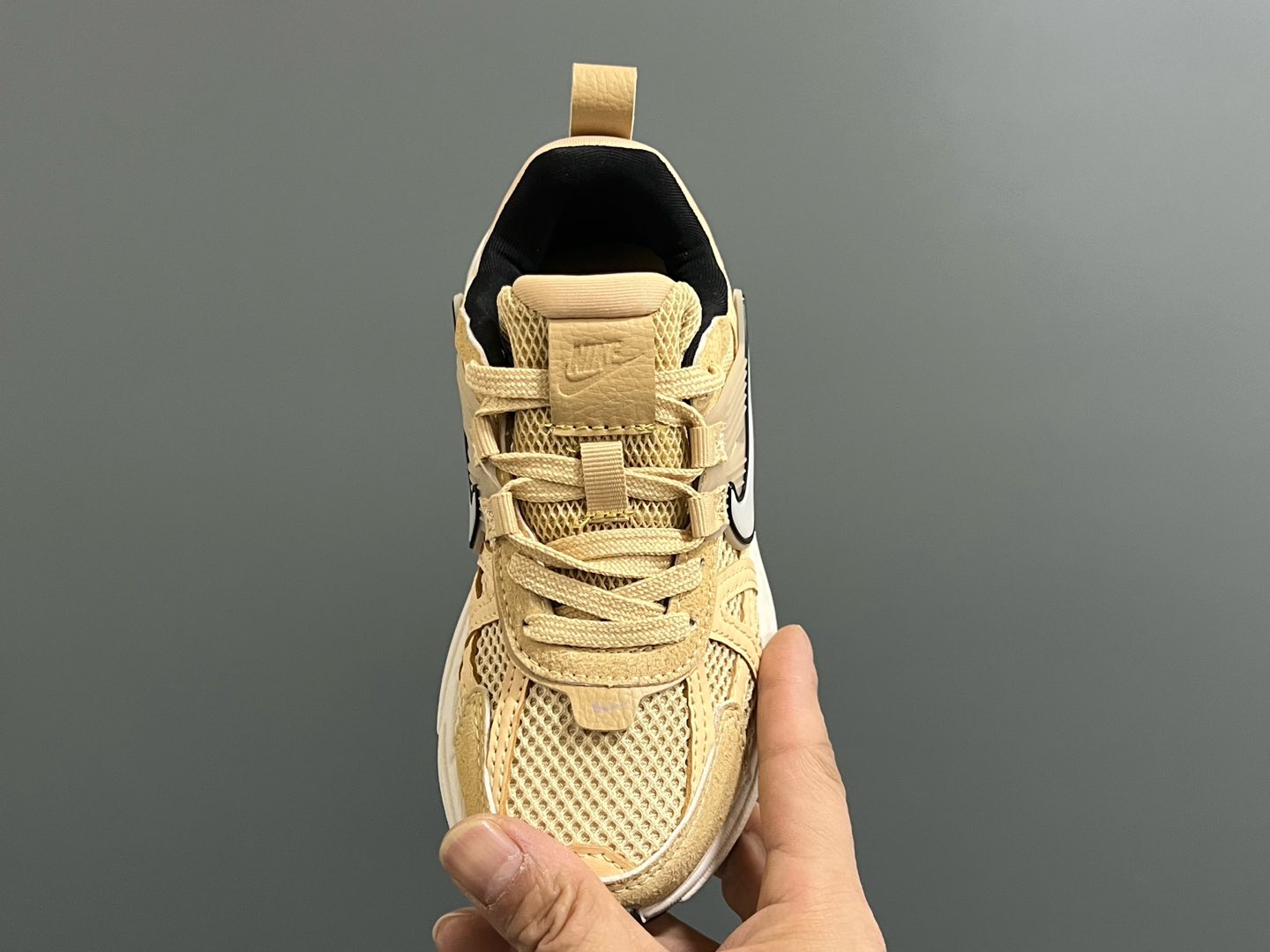 图片[8]-新工厂 NK V2K鞋带扣儿童老爹鞋26-35码 经典V2K老爹款式🆕 优质皮料拼接，质感满满‼️ 橡胶耐磨防滑大底，脚感超赞👍🏻 鞋带扣设计，穿脱超方便✌🏻-选品中心