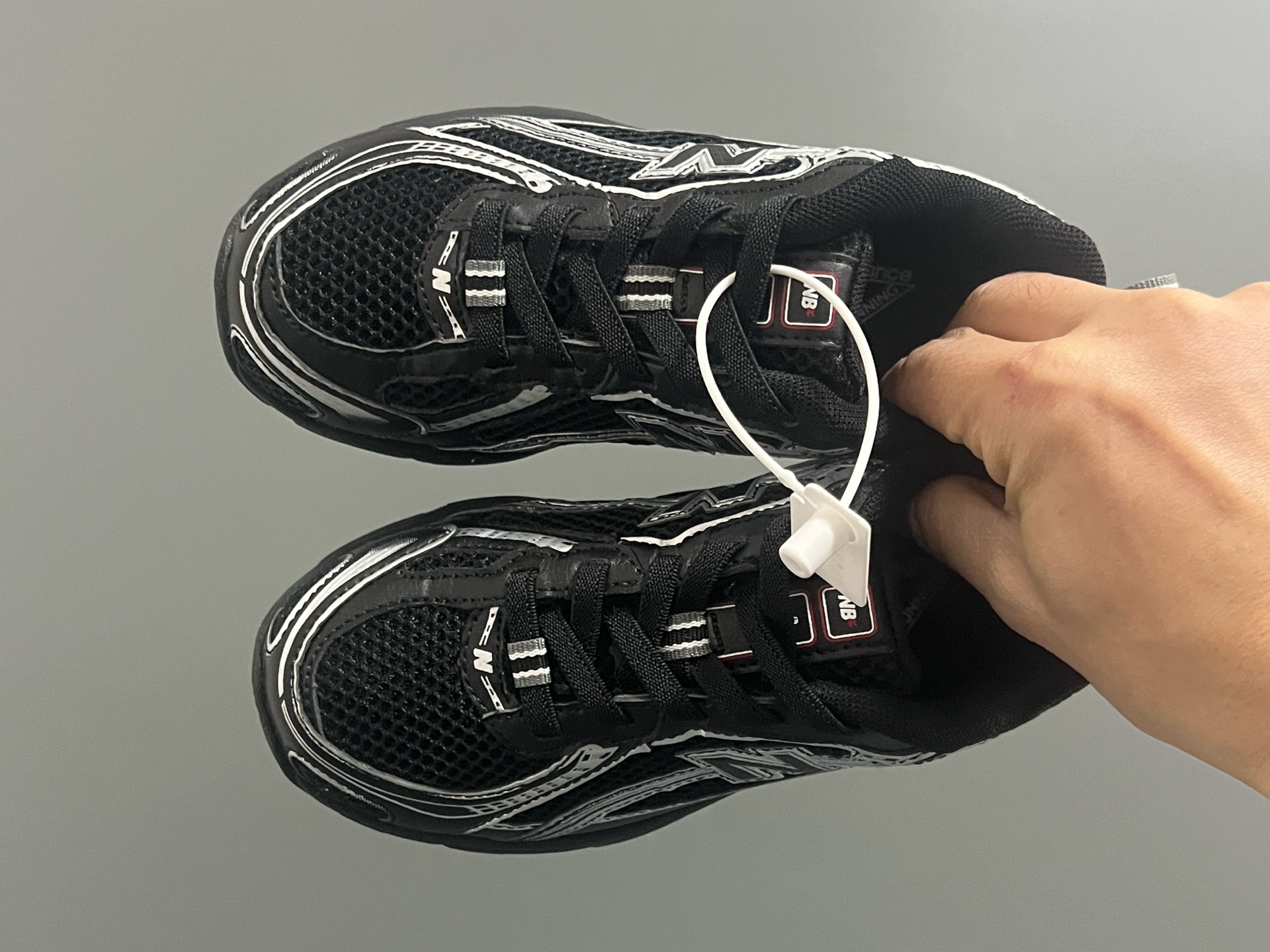 代 牛B新款740松紧带儿童运动鞋 尺码：26-37码 经典NB740老爹款🆕 优质网面皮料拼接，质感满满💯 松紧带设计，穿脱超方便✌🏻-选品中心