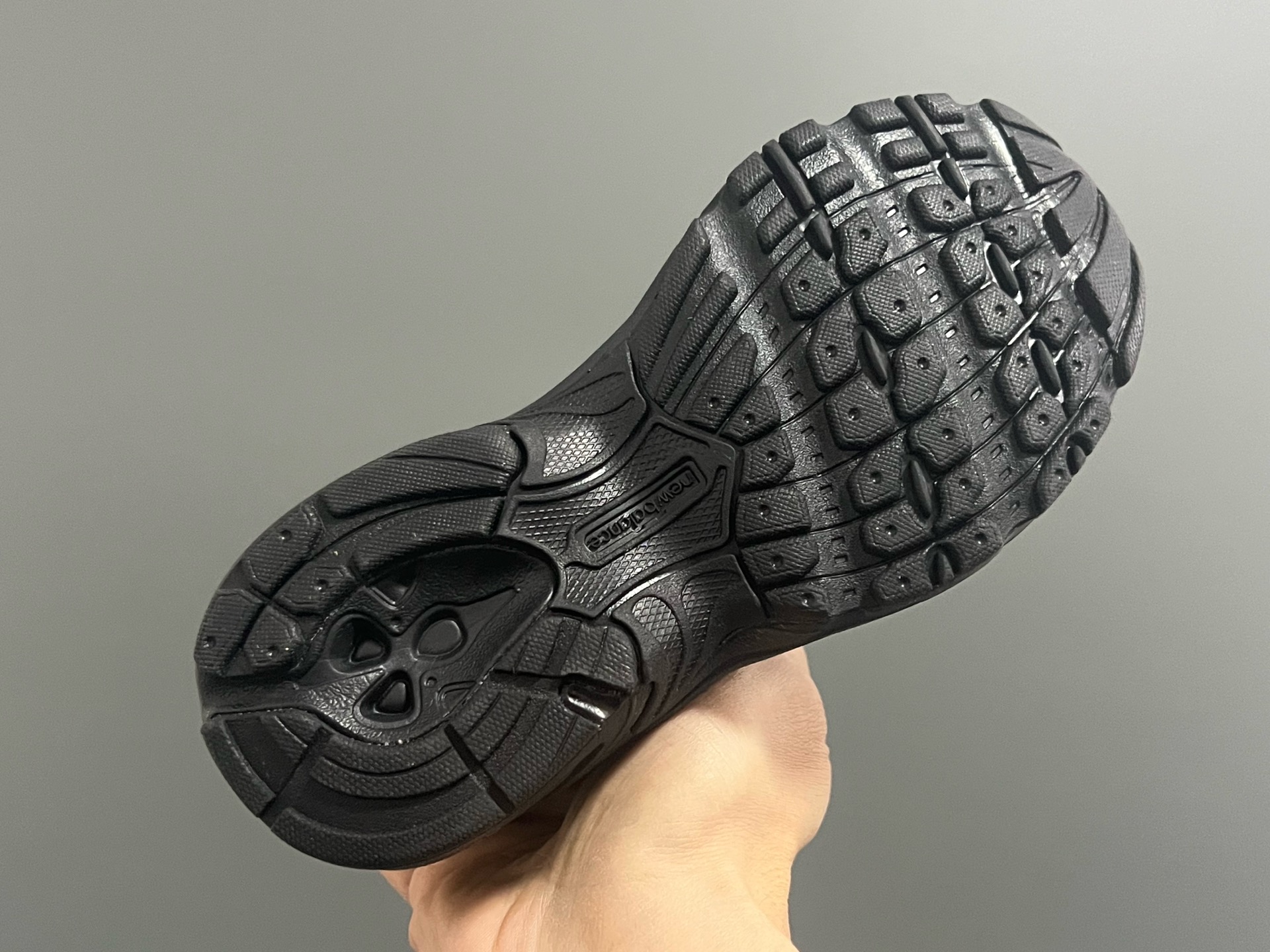 图片[5]-代 牛B新款740松紧带儿童运动鞋 尺码：26-37码 经典NB740老爹款🆕 优质网面皮料拼接，质感满满💯 松紧带设计，穿脱超方便✌🏻-选品中心