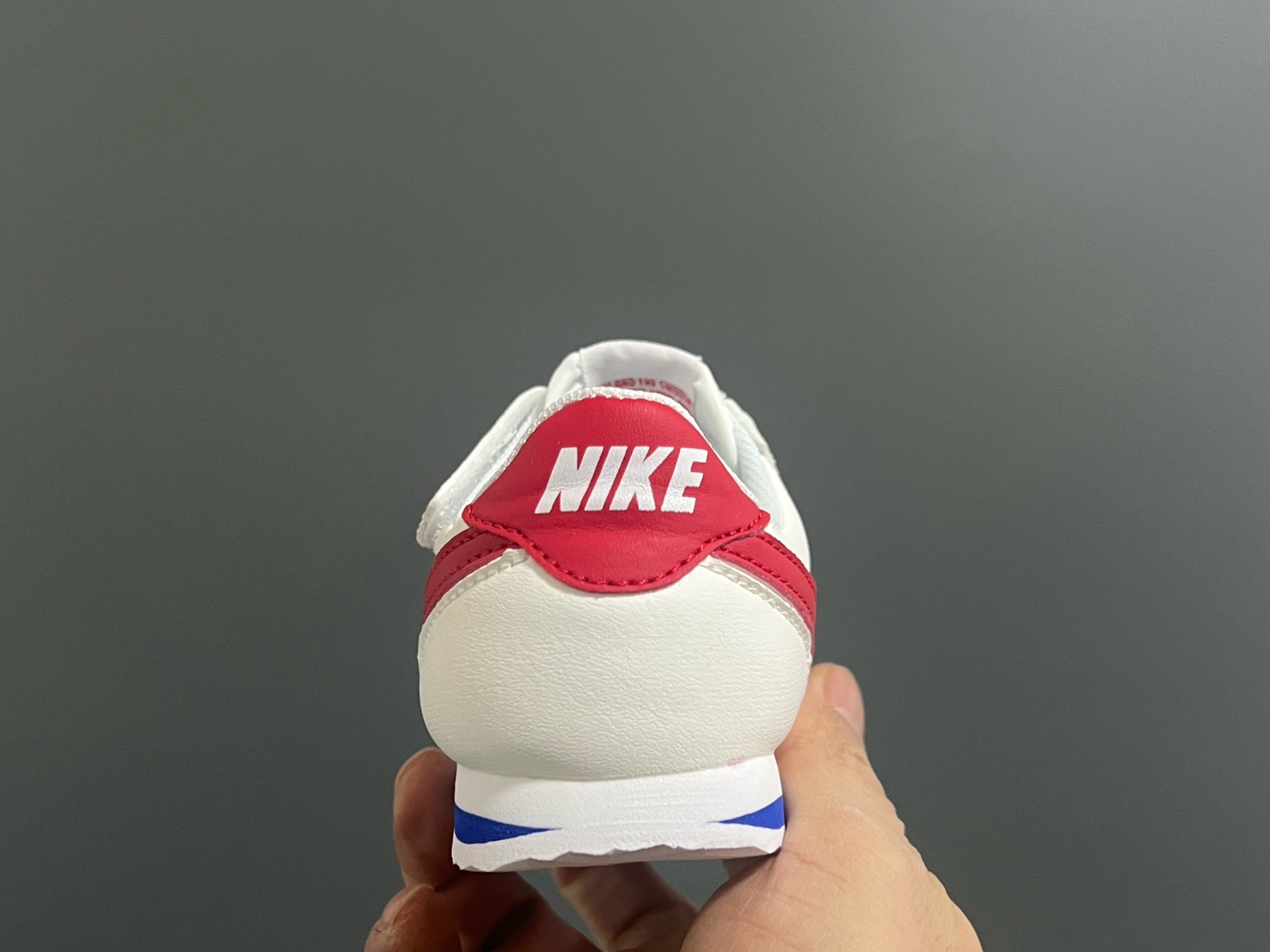 图片[8]-阿甘经典魔术贴大小童儿童运动鞋 尺码：22-37码 经典阿甘子弹头系列🆕 优质皮料，质感满满💯 大小童匠心打造❤️ 魔术贴设计，穿脱超方便✌🏻-选品中心