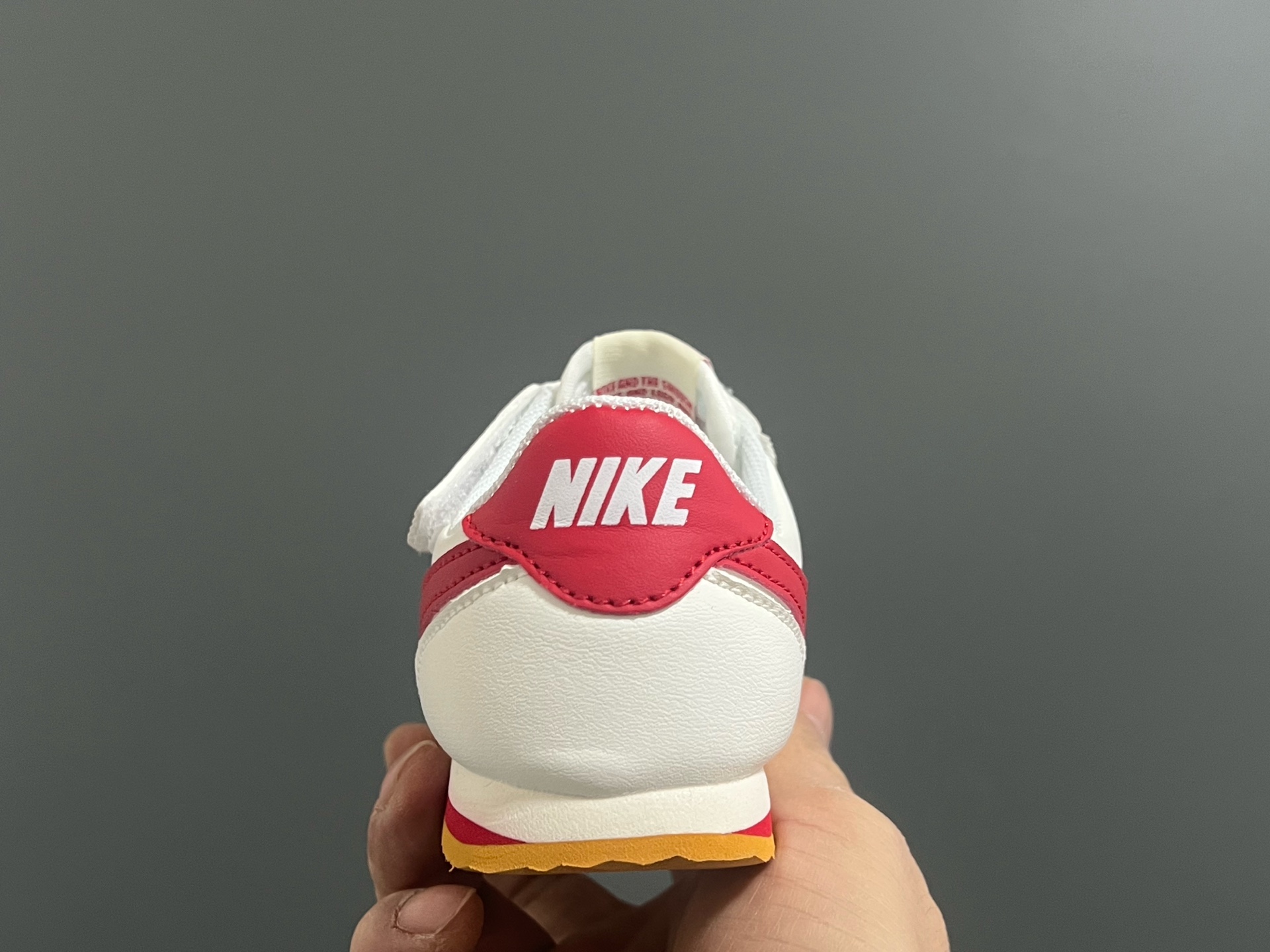 图片[6]-阿甘经典魔术贴大小童儿童运动鞋 尺码：22-37码 经典阿甘子弹头系列🆕 优质皮料，质感满满💯 大小童匠心打造❤️ 魔术贴设计，穿脱超方便✌🏻-选品中心