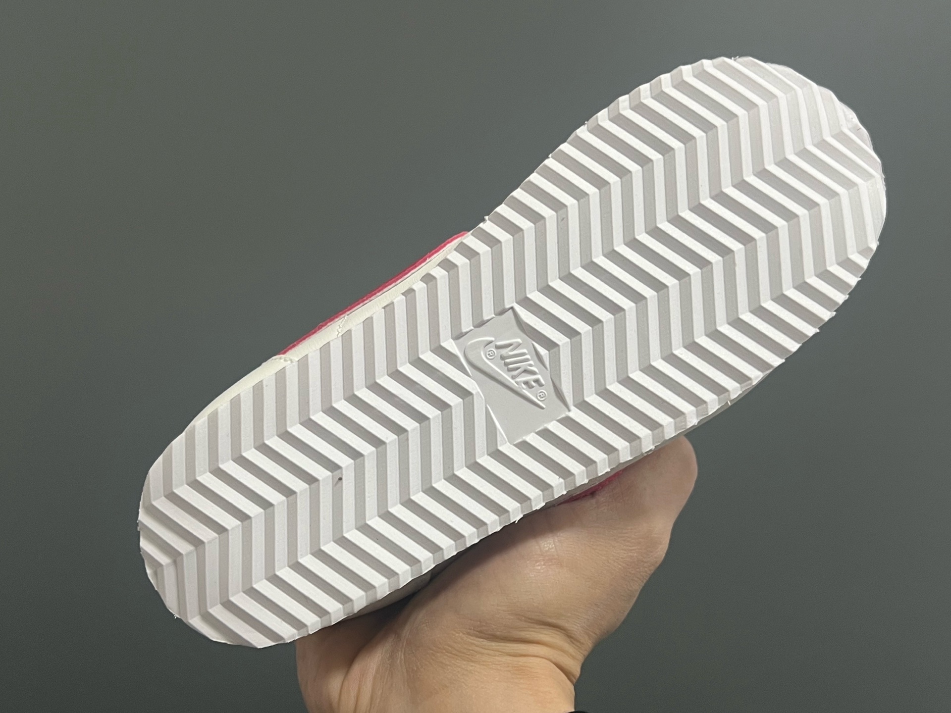 图片[4]-阿甘经典魔术贴大小童儿童运动鞋 尺码：22-37码 经典阿甘子弹头系列🆕 优质皮料，质感满满💯 大小童匠心打造❤️ 魔术贴设计，穿脱超方便✌🏻-选品中心