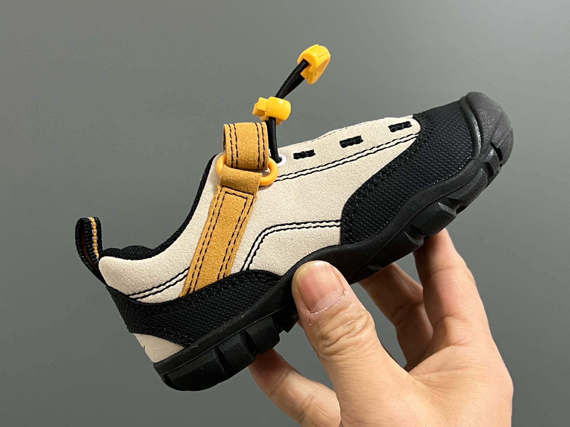 图片[7]-KEEN 新配色户外儿童登山鞋 尺码：24-37码 祖国版YYDS‼️ 新配色好好看😍 优质麂皮面料，轻微防水💧 魔术贴➕松紧带设计，穿脱方便✔️ 橡胶耐磨防滑大底，脚感超赞👍🏻-选品中心