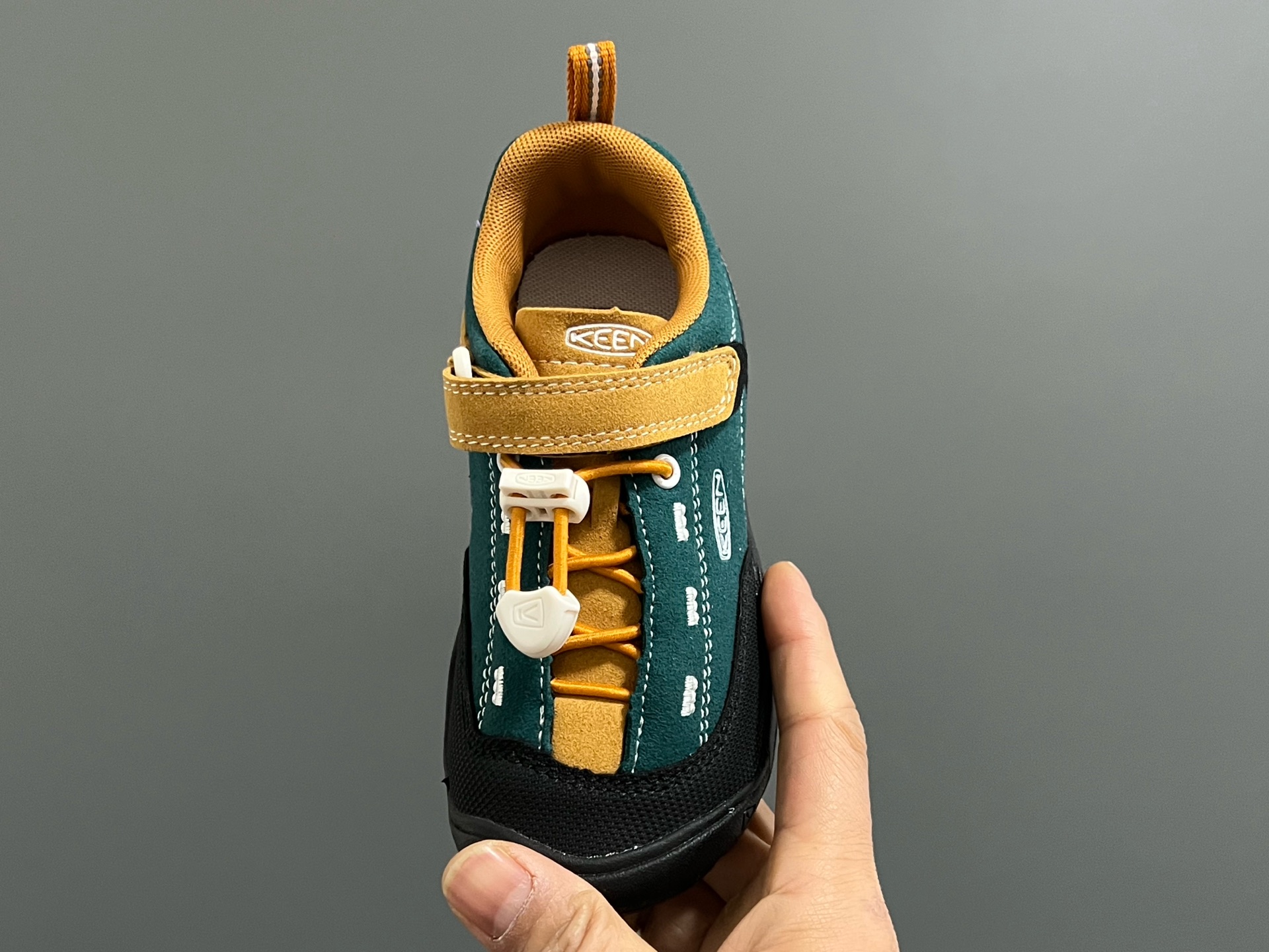 图片[8]-KEEN 新配色户外儿童登山鞋 尺码：24-37码 祖国版YYDS‼️ 新配色好好看😍 优质麂皮面料，轻微防水💧 魔术贴➕松紧带设计，穿脱方便✔️ 橡胶耐磨防滑大底，脚感超赞👍🏻-选品中心