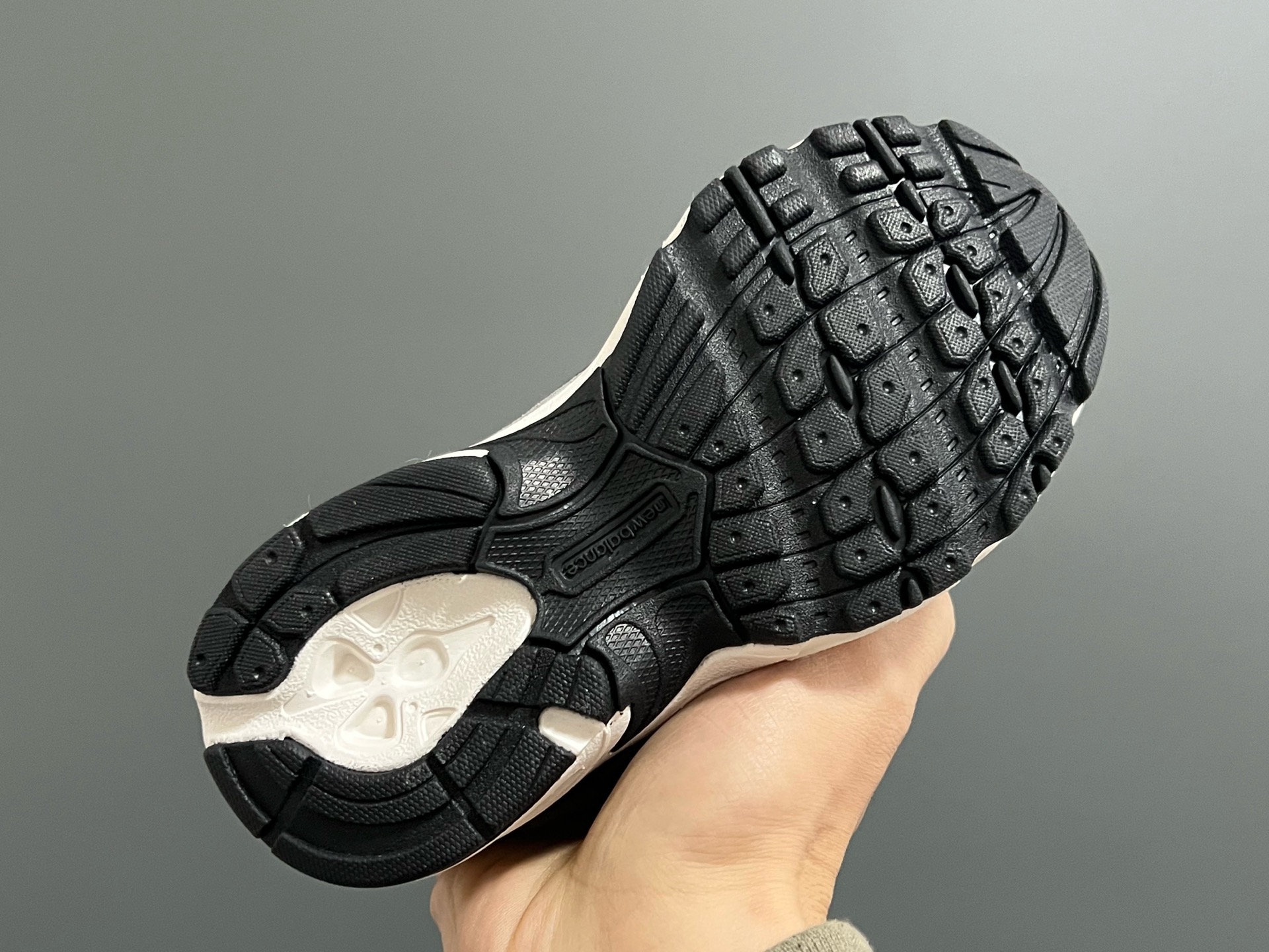 图片[5]-原单版牛B新款530网面儿童松紧带老爹运动鞋 尺码：26-37码 新工厂新工艺❤️ 经典NB530老爹款🆕 松紧带设计钱，穿脱超方便✌🏻 老爹款百搭又时髦✨-选品中心