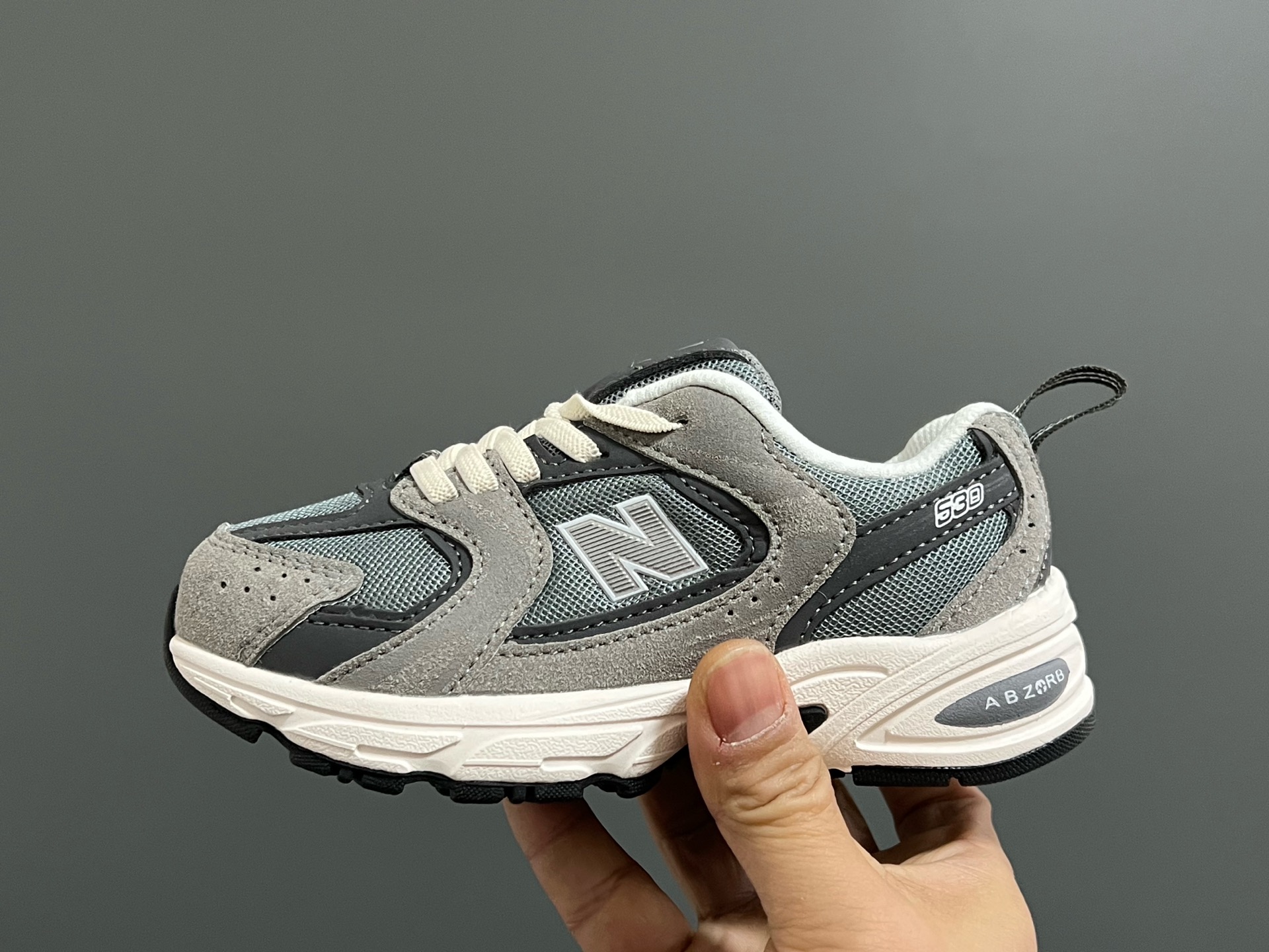 图片[4]-原单版牛B新款530网面儿童松紧带老爹运动鞋 尺码：26-37码 新工厂新工艺❤️ 经典NB530老爹款🆕 松紧带设计钱，穿脱超方便✌🏻 老爹款百搭又时髦✨-选品中心