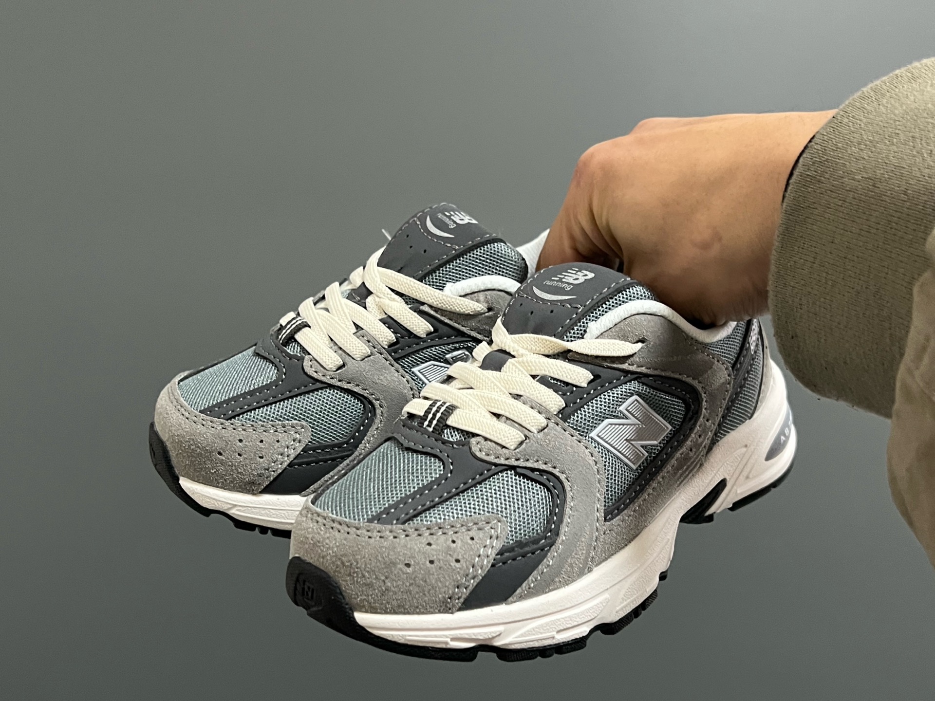 图片[2]-原单版牛B新款530网面儿童松紧带老爹运动鞋 尺码：26-37码 新工厂新工艺❤️ 经典NB530老爹款🆕 松紧带设计钱，穿脱超方便✌🏻 老爹款百搭又时髦✨-选品中心