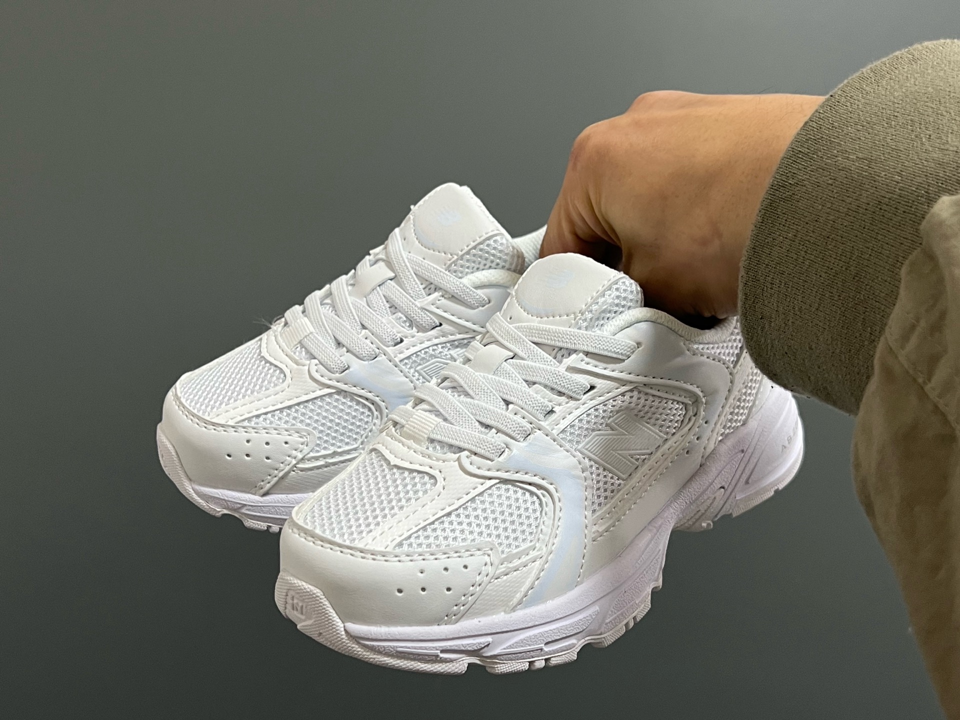 图片[2]-原单版牛B新款530网面儿童松紧带老爹运动鞋 尺码：26-37码 新工厂新工艺❤️ 经典NB530老爹款🆕 松紧带设计钱，穿脱超方便✌🏻 老爹款百搭又时髦✨-选品中心