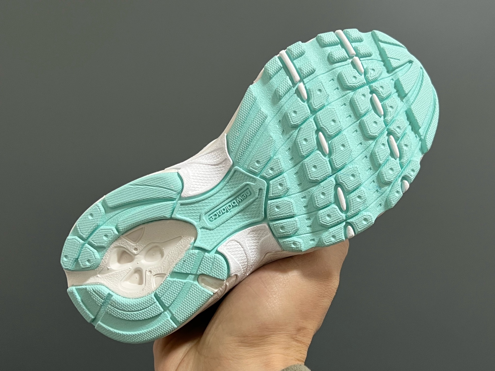 图片[8]-原单版牛B新款530网面儿童松紧带老爹运动鞋 尺码：26-37码 新工厂新工艺❤️ 经典NB530老爹款🆕 松紧带设计钱，穿脱超方便✌🏻 老爹款百搭又时髦✨-选品中心