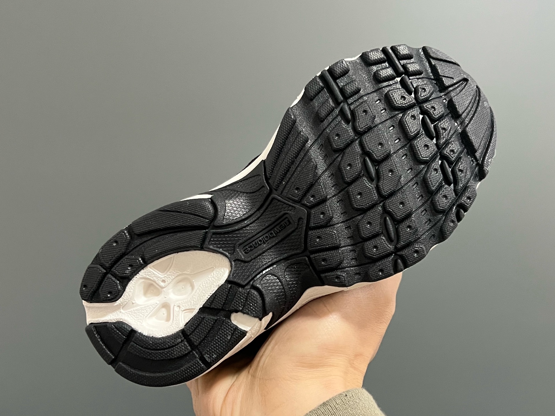 图片[8]-原单版牛B新款530网面儿童松紧带老爹运动鞋 尺码：26-37码 新工厂新工艺❤️ 经典NB530老爹款🆕 松紧带设计钱，穿脱超方便✌🏻 老爹款百搭又时髦✨-选品中心