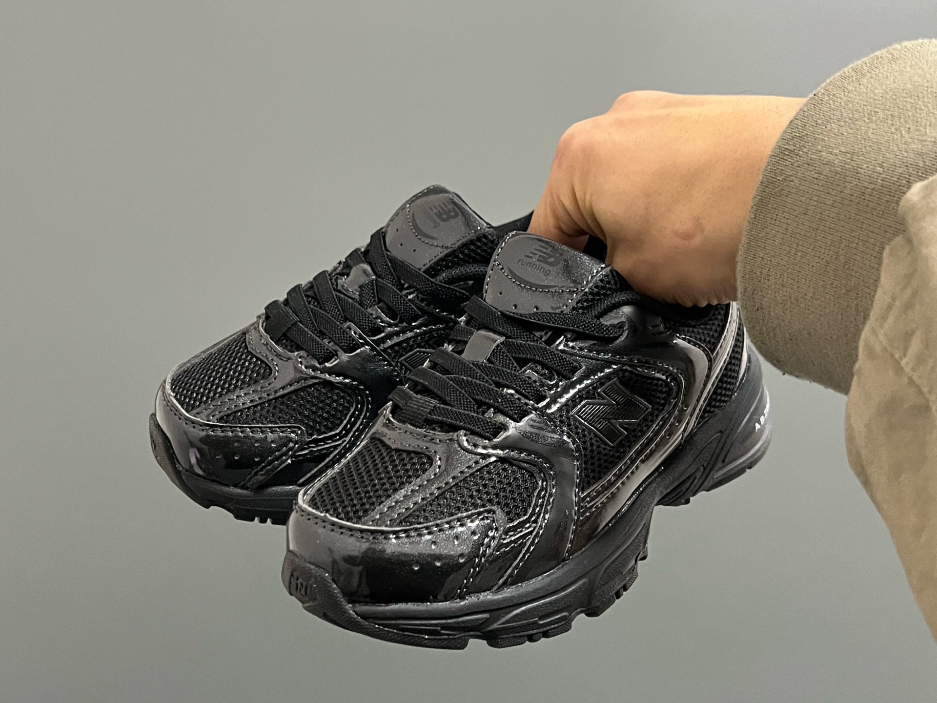 图片[2]-原单版牛B新款530网面儿童松紧带老爹运动鞋 尺码：26-37码 新工厂新工艺❤️ 经典NB530老爹款🆕 松紧带设计钱，穿脱超方便✌🏻 老爹款百搭又时髦✨-选品中心