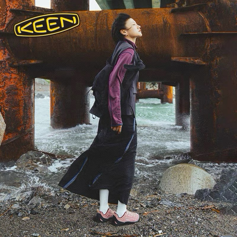 图片[6]-成人放 KEEN潮牌一代情侣户外山系徒步登山运动鞋 户外大佬出品🔥 优质麂皮面料，防水材质✌🏻 橡胶耐磨防滑大底，脚感超赞👍🏻 丑萌丑萌的超可爱😍 尺码：35 36 37 38 39 40 41 42 43 44 45（四色女码）-选品中心
