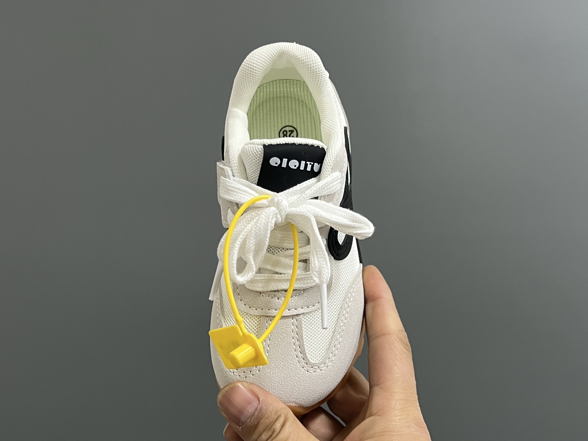 High-quality Leather Sneakers for Kids: Retro Style, Classic, and Stylish! - 图片 8