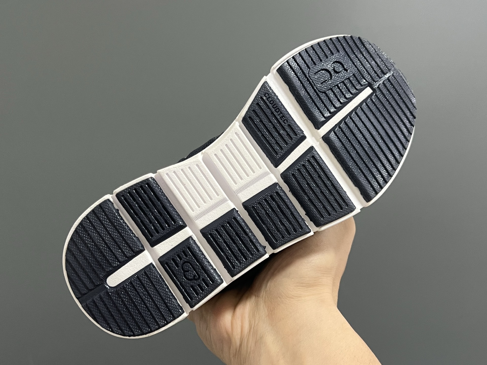 图片[8]-昂跑新款6代松紧带儿童运动鞋26-37码 小众的昂跑品牌🆕穿上就会爱上❤️ 松紧带设计，穿脱超方便✌🏻 透气舒适鞋面，质感满满💯-选品中心