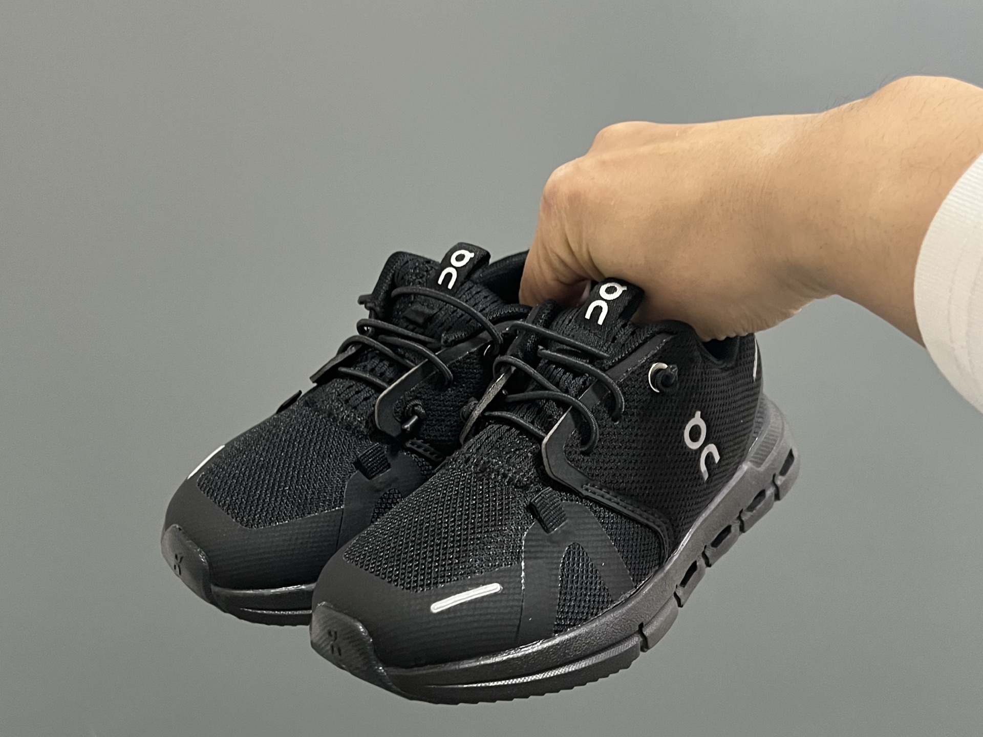 昂跑新款6代松紧带儿童运动鞋26-37码 小众的昂跑品牌🆕穿上就会爱上❤️ 松紧带设计，穿脱超方便✌🏻 透气舒适鞋面，质感满满💯-选品中心