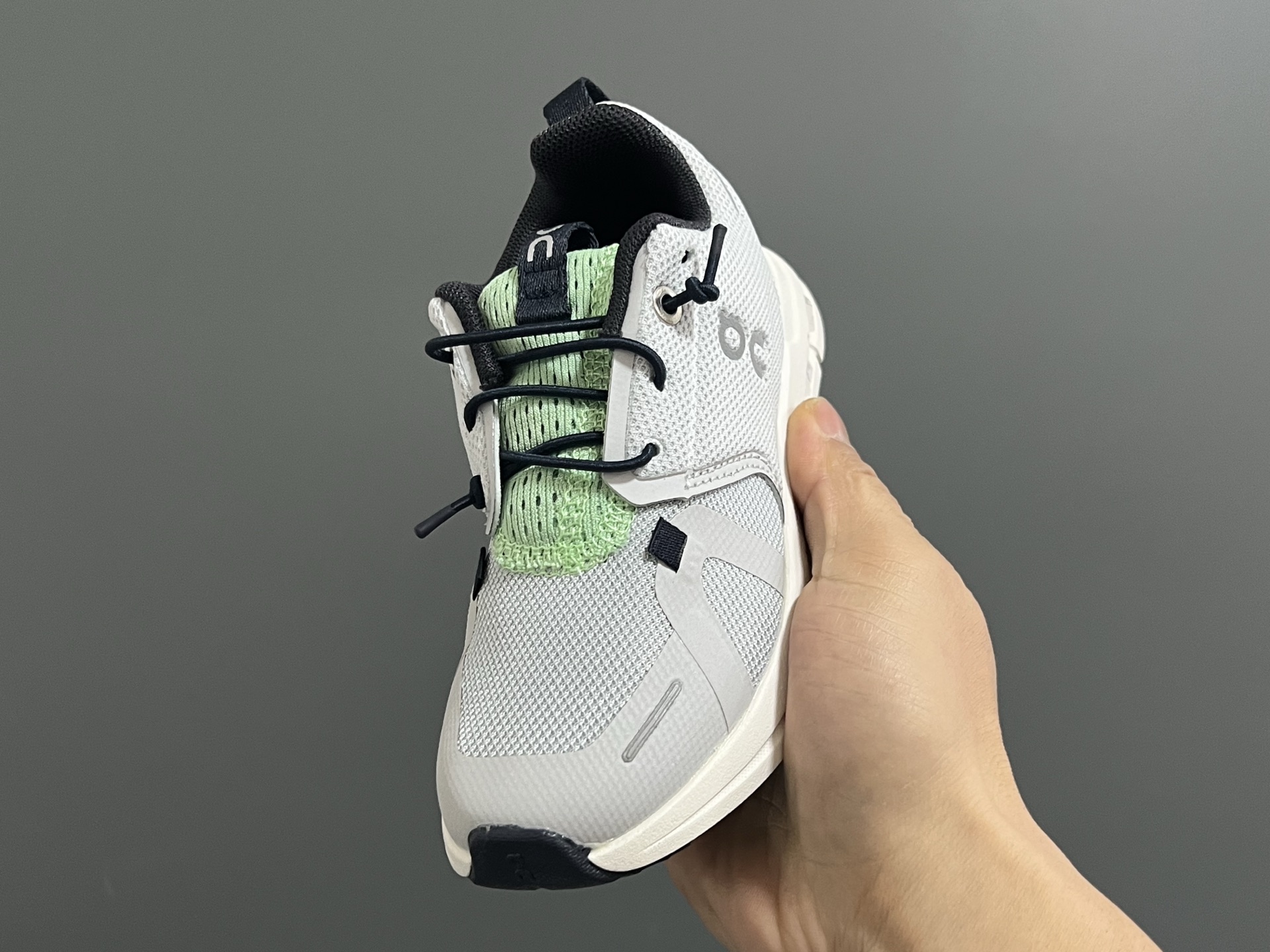 图片[3]-昂跑新款6代松紧带儿童运动鞋26-37码 小众的昂跑品牌🆕穿上就会爱上❤️ 松紧带设计，穿脱超方便✌🏻 透气舒适鞋面，质感满满💯-选品中心