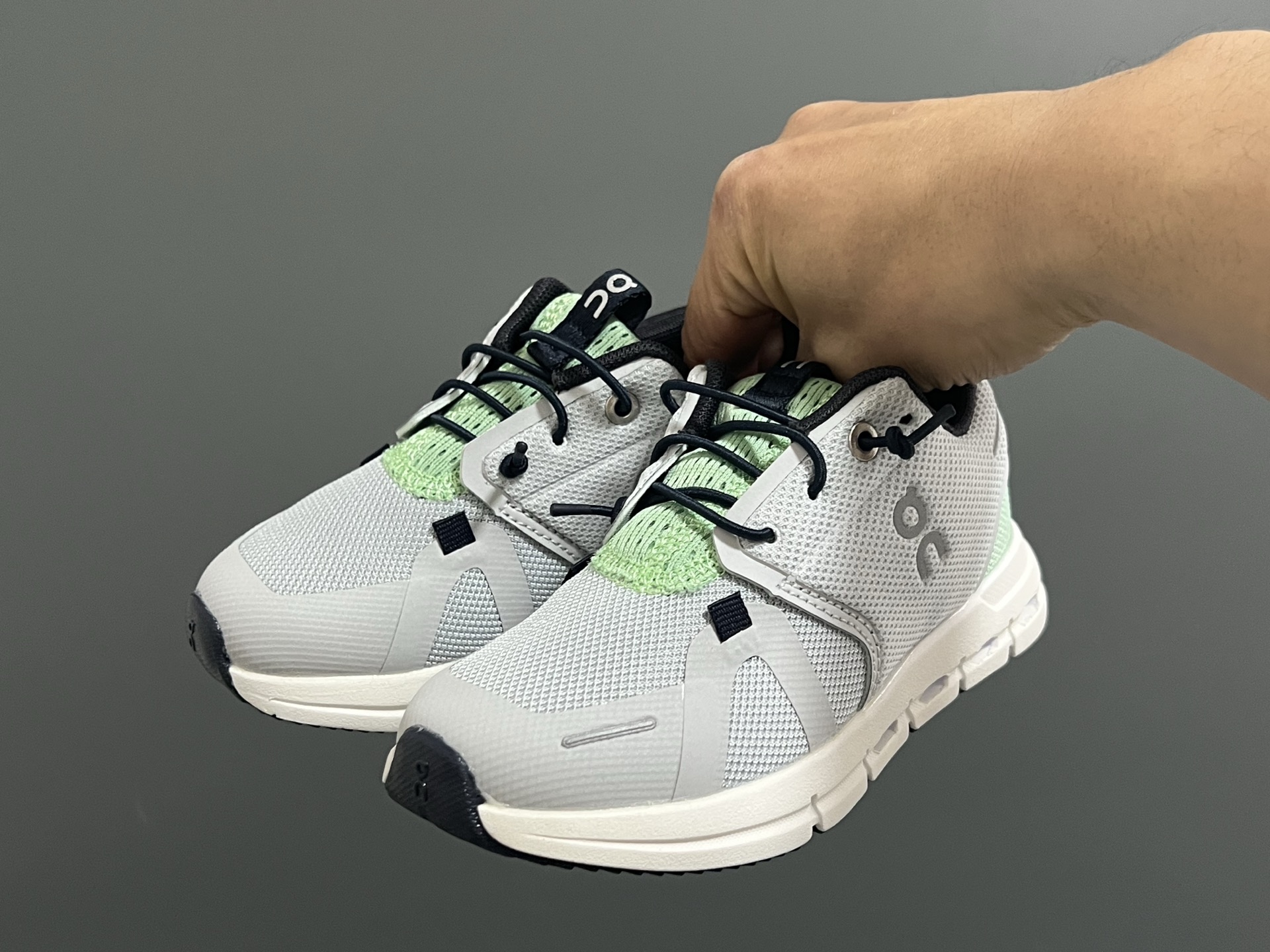 图片[2]-昂跑新款6代松紧带儿童运动鞋26-37码 小众的昂跑品牌🆕穿上就会爱上❤️ 松紧带设计，穿脱超方便✌🏻 透气舒适鞋面，质感满满💯-选品中心