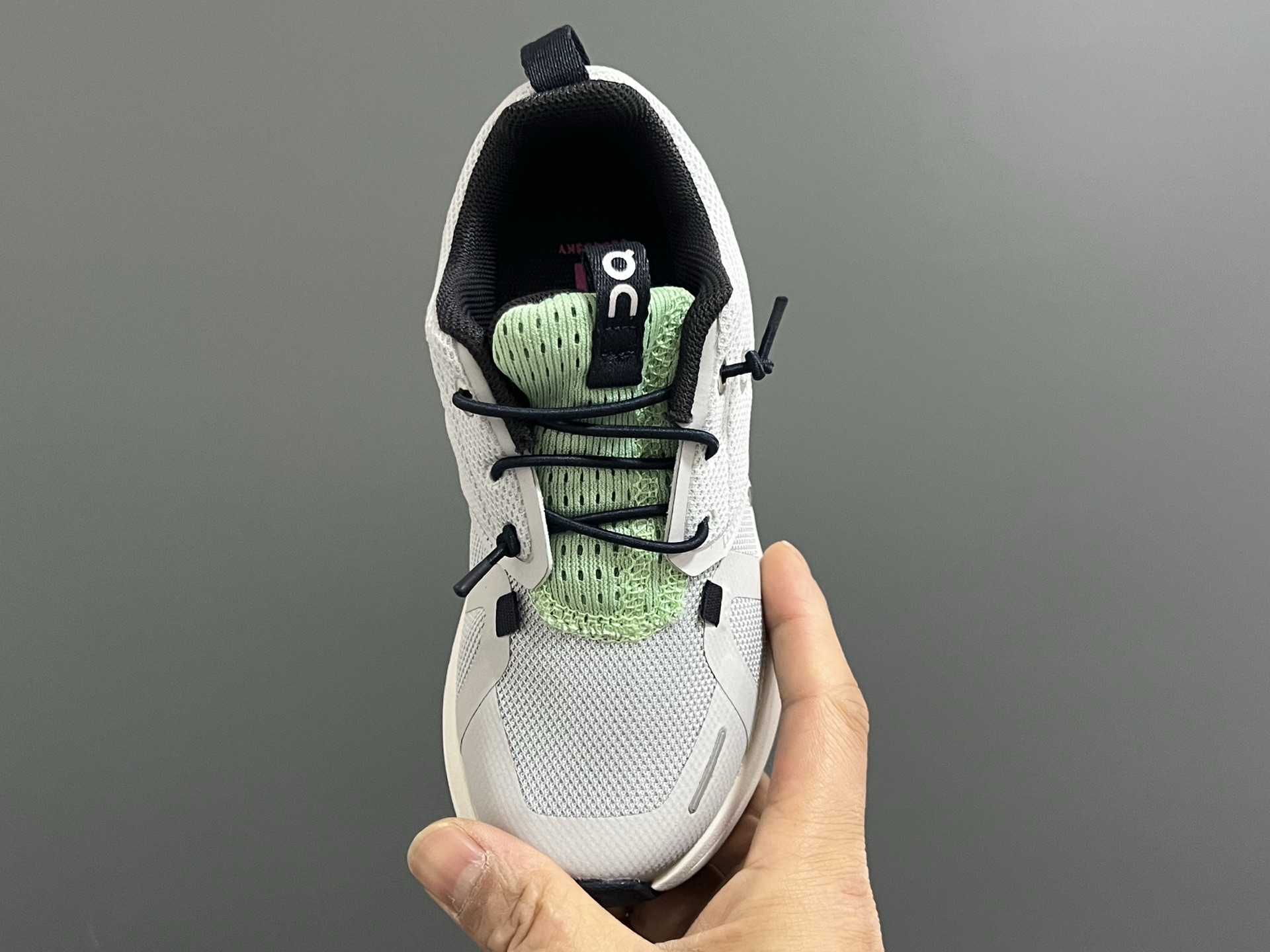 图片[8]-昂跑新款6代松紧带儿童运动鞋26-37码 小众的昂跑品牌🆕穿上就会爱上❤️ 松紧带设计，穿脱超方便✌🏻 透气舒适鞋面，质感满满💯-选品中心