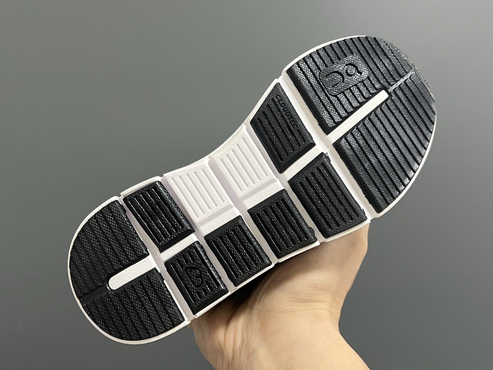 图片[5]-昂跑新款6代松紧带儿童运动鞋26-37码 小众的昂跑品牌🆕穿上就会爱上❤️ 松紧带设计，穿脱超方便✌🏻 透气舒适鞋面，质感满满💯-选品中心