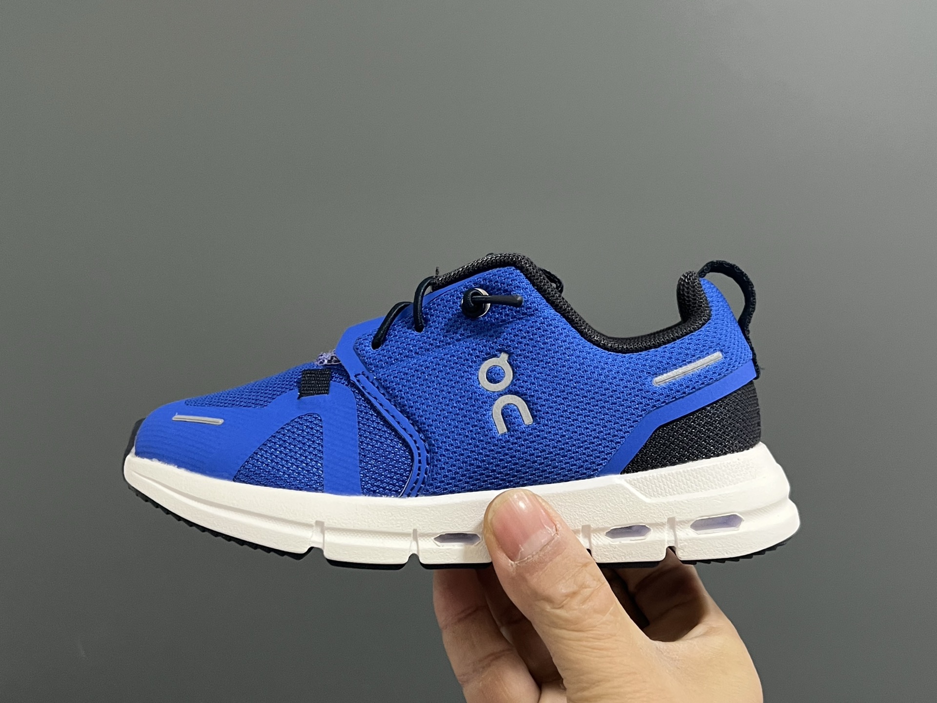 图片[4]-昂跑新款6代松紧带儿童运动鞋26-37码 小众的昂跑品牌🆕穿上就会爱上❤️ 松紧带设计，穿脱超方便✌🏻 透气舒适鞋面，质感满满💯 \”},\”album\”：{\”avatarFrame\”：\”-选品中心