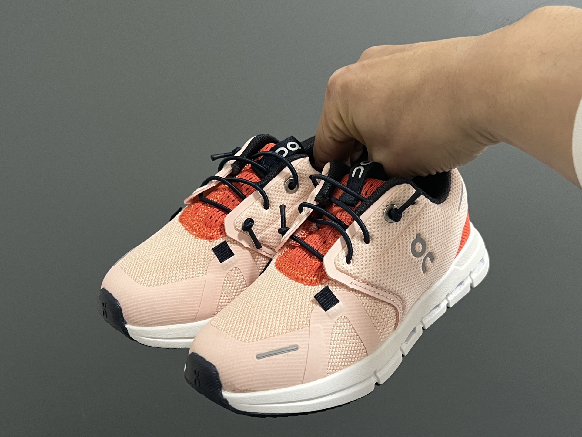 图片[2]-昂跑新款6代松紧带儿童运动鞋26-37码 小众的昂跑品牌🆕穿上就会爱上❤️ 松紧带设计，穿脱超方便✌🏻 透气舒适鞋面，质感满满💯-选品中心