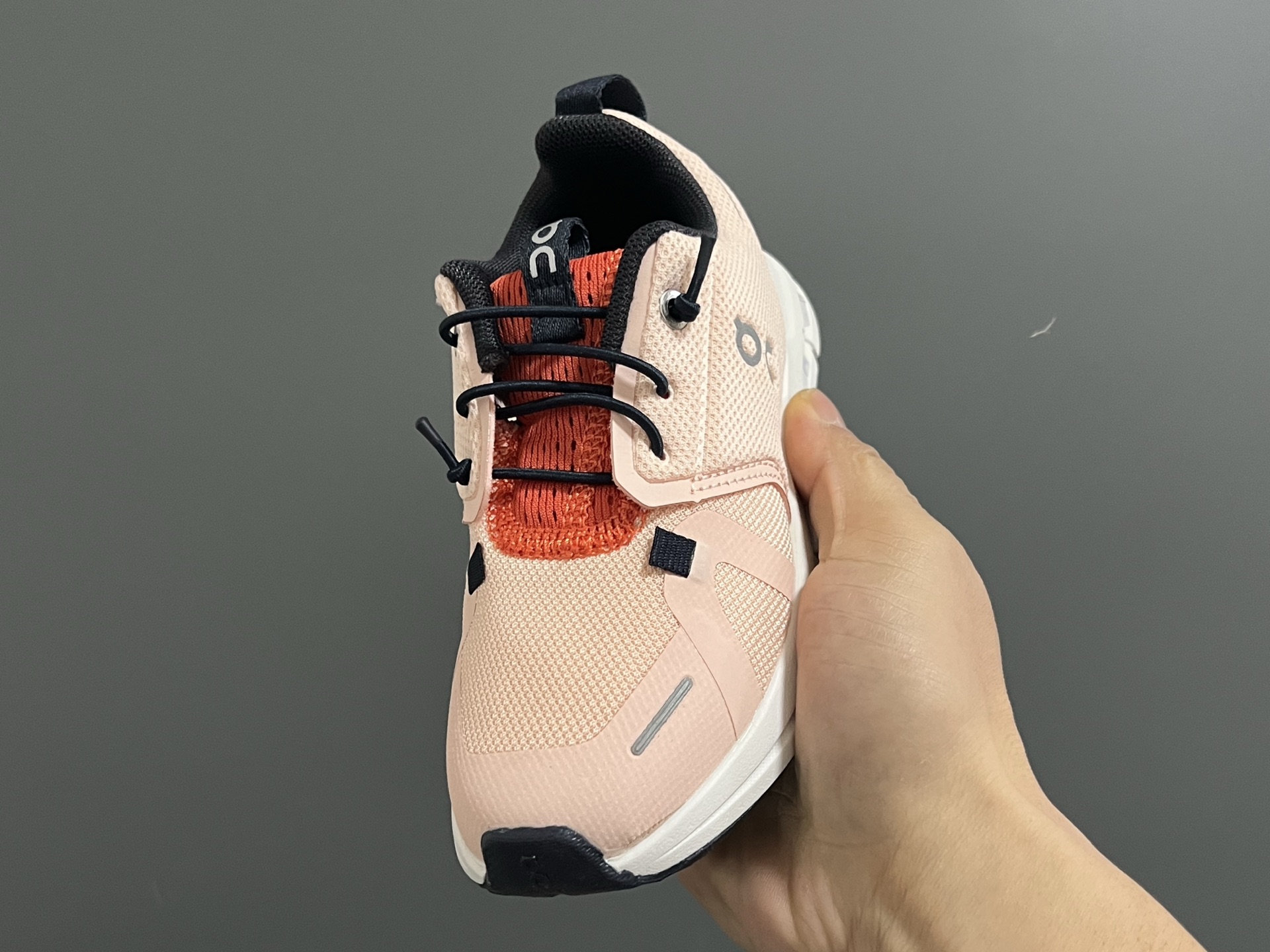 图片[3]-昂跑新款6代松紧带儿童运动鞋26-37码 小众的昂跑品牌🆕穿上就会爱上❤️ 松紧带设计，穿脱超方便✌🏻 透气舒适鞋面，质感满满💯-选品中心