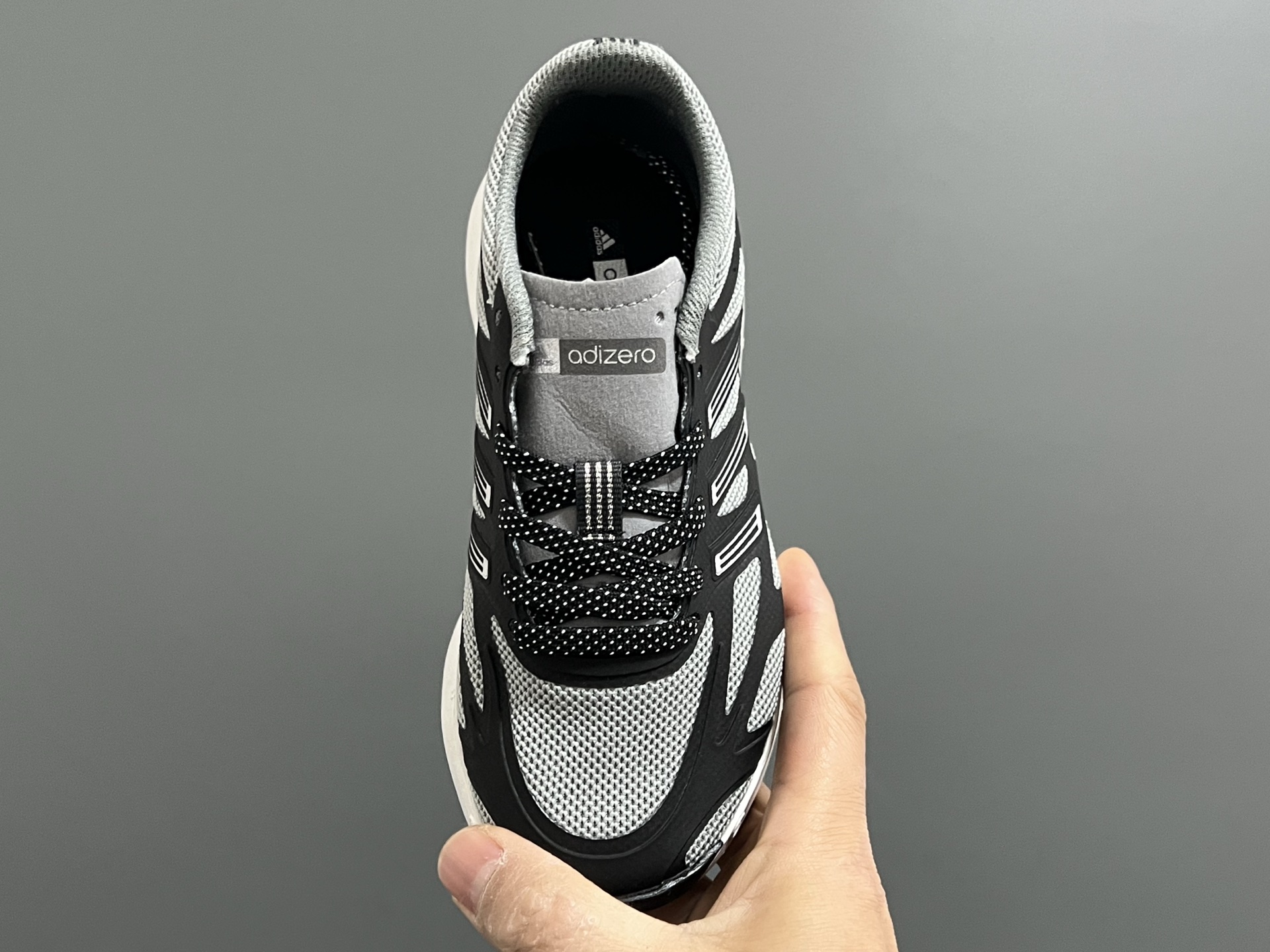 图片[8]-A家新款儿童鞋带扣摇摆运动鞋 尺码：28-35码 阿迪蕞新款摇摆鞋🆕 优质网面拼接☁️ 鞋带扣设计、穿脱便捷✌🏻 软弹后跟，脚感不言而喻✔️-选品中心