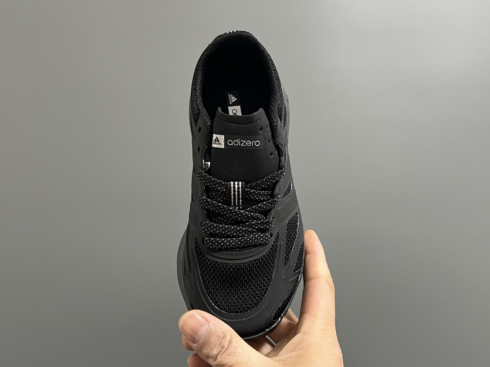 图片[8]-A家新款儿童鞋带扣摇摆运动鞋 尺码：28-35码 阿迪蕞新款摇摆鞋🆕 优质网面拼接☁️ 鞋带扣设计、穿脱便捷✌🏻 软弹后跟，脚感不言而喻✔️-选品中心