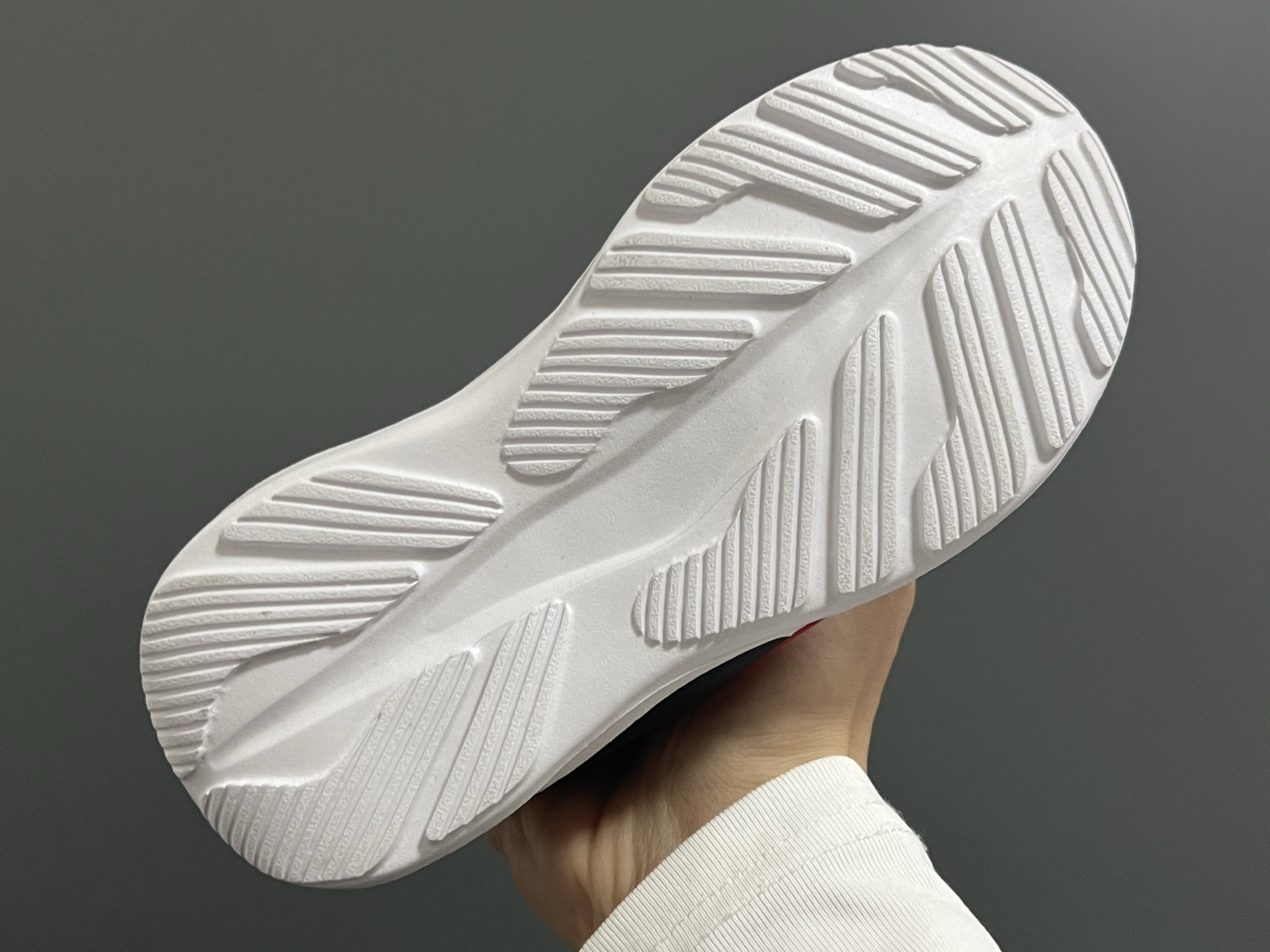 “New FILA Children’s Training Shoes with BoA Lock Design for Comfortable Fit” - 图片 5