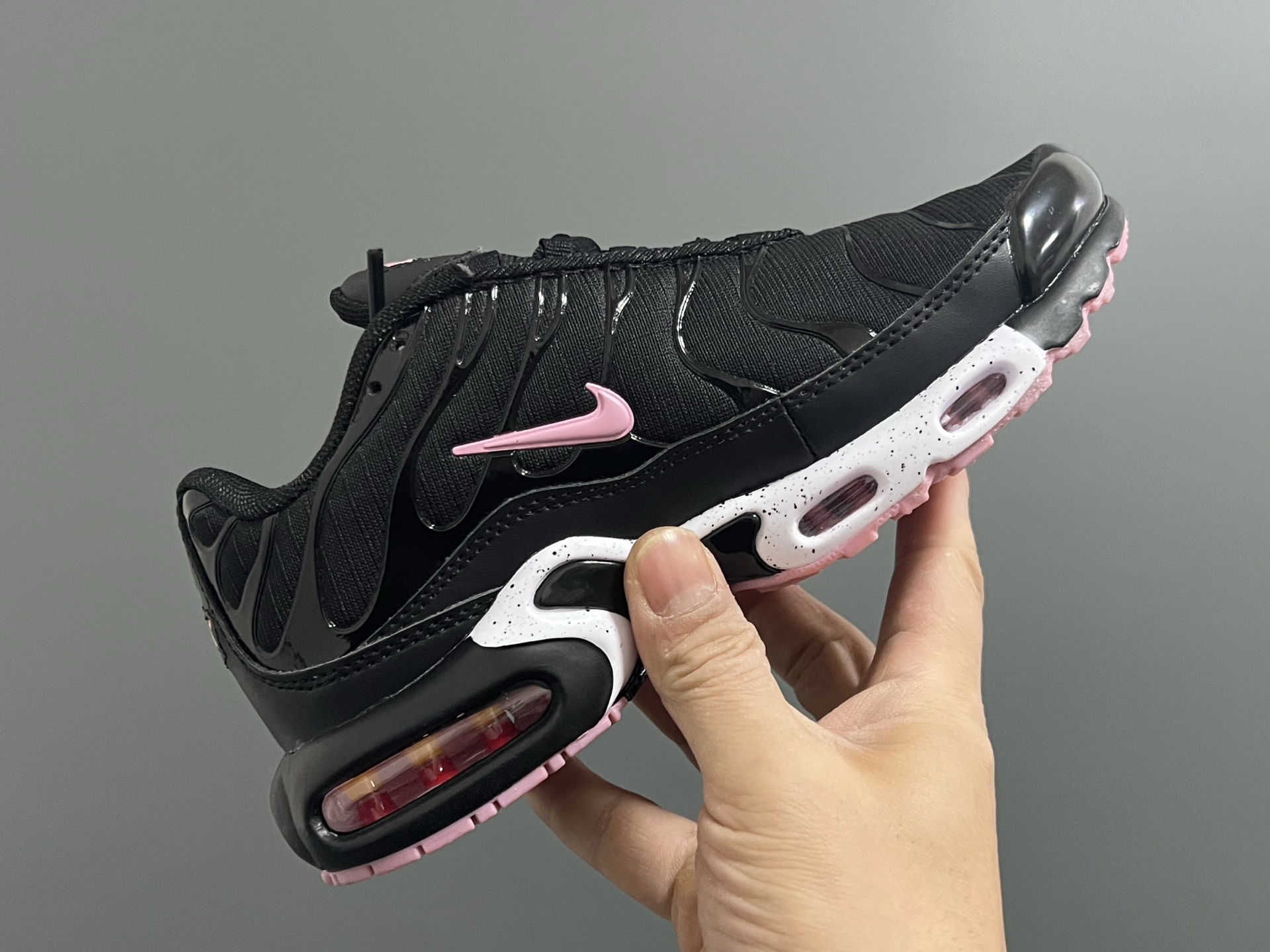 图片[5]-MAX plus全掌气垫儿童运动鞋 尺码：28-35码 超赞的全掌气垫，脚感超舒适👍🏻 优质鞋面拼接，质感满满💯 上学运动都是超合适单品❤️-选品中心