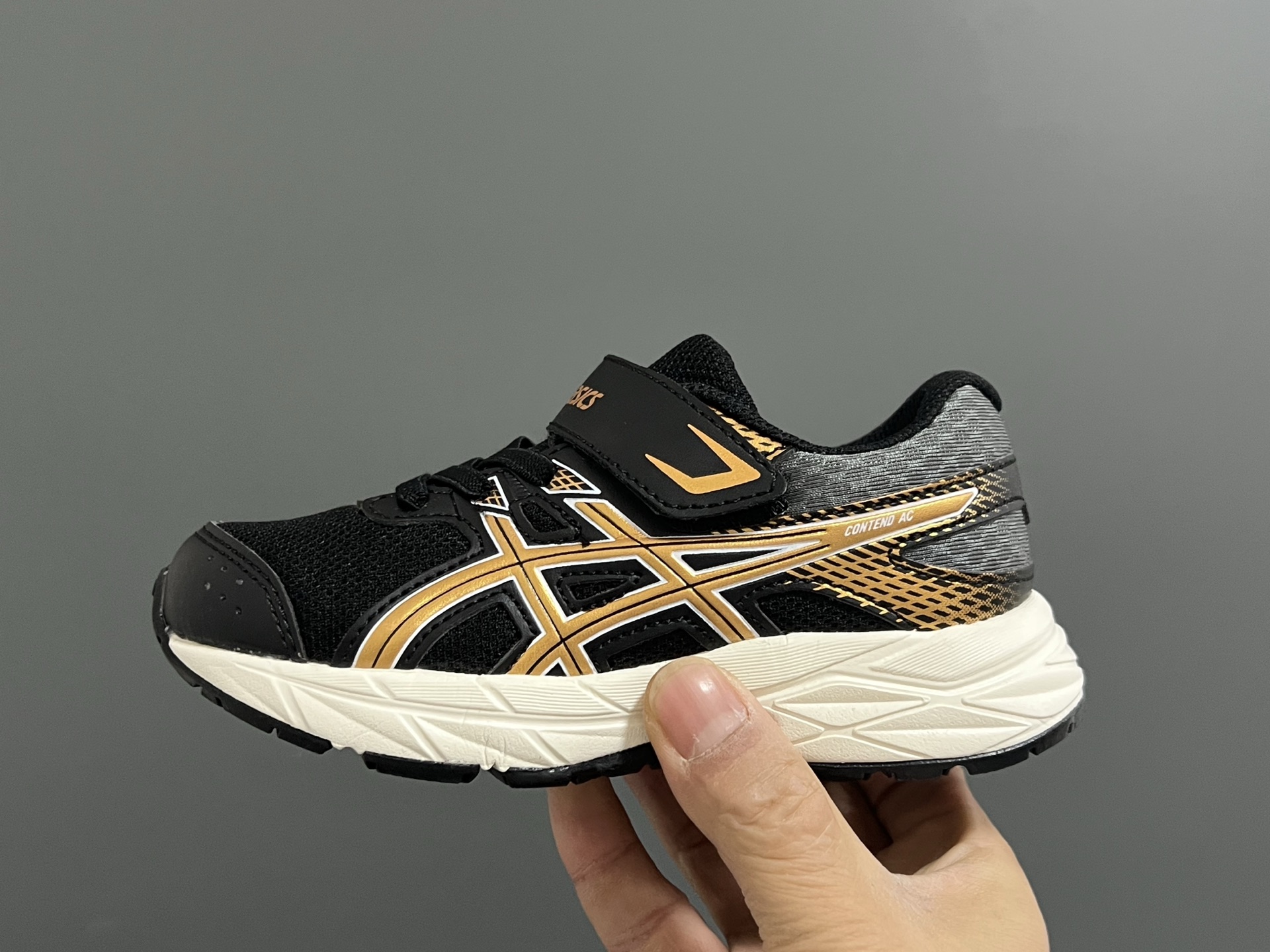 图片[4]-YSS新款魔术贴儿童缓震运动鞋 尺码：22-37码 经典YSS运动系列🔥 魔术贴松紧带设计，穿脱方便✌🏻 原装耐磨防滑大底，脚感不言而喻☁️-选品中心