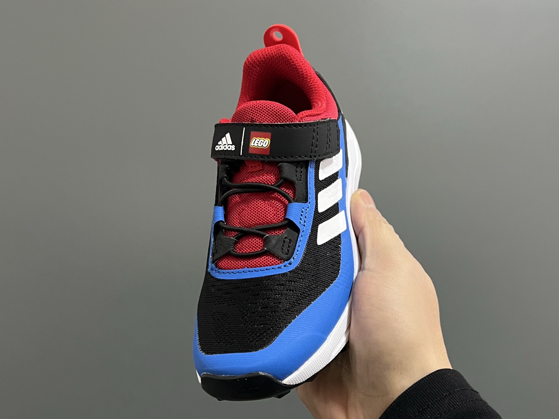 图片[3]-AD乐高联名户外轻便魔术贴儿童运动鞋26-37码 超赞的乐高联名系✔️ 高密度针织鞋面，质感超软超舒服☁️ 抓地力超强的橡胶大底，脚感不言而喻✌🏻-选品中心