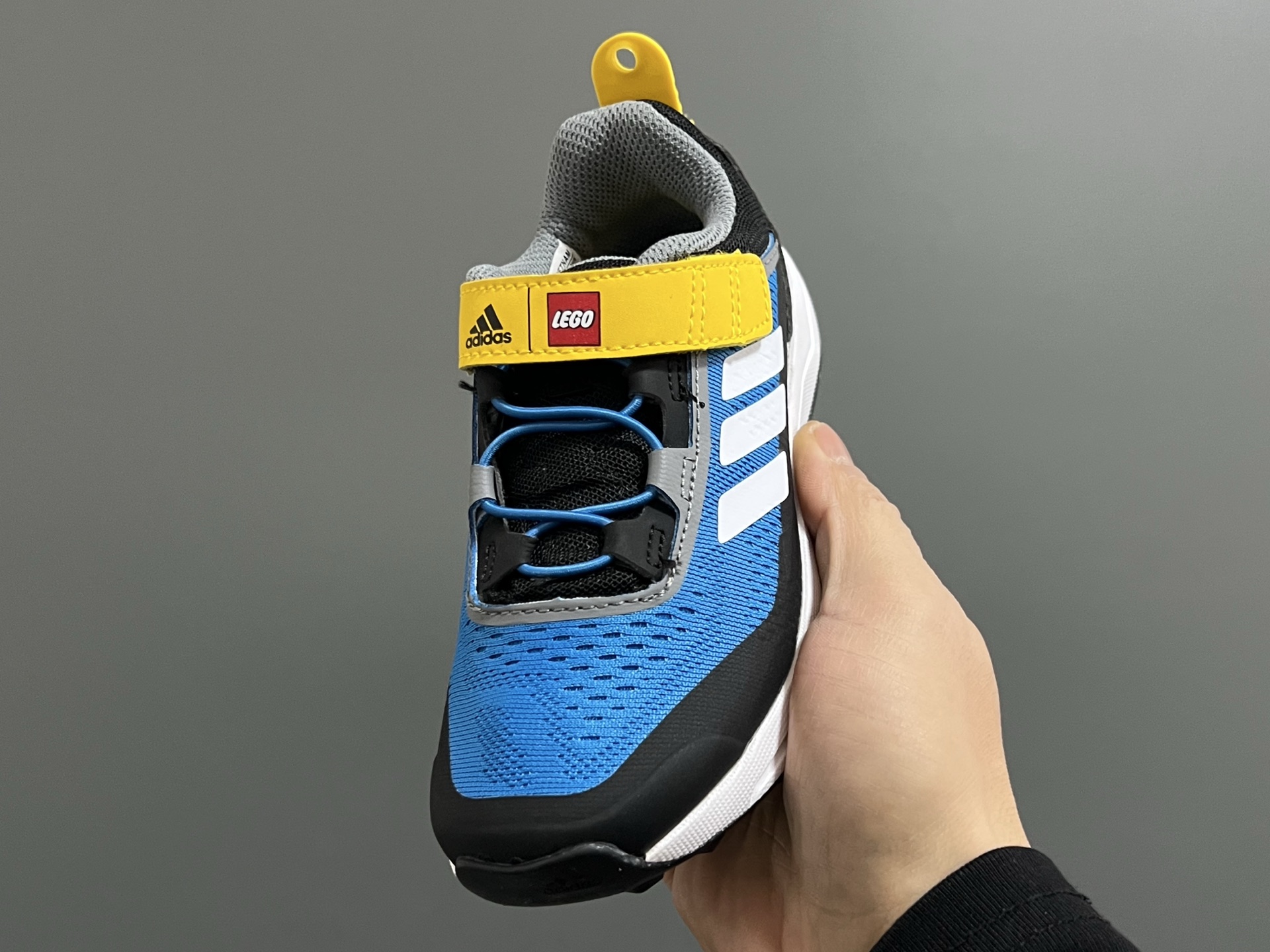 图片[3]-AD乐高联名户外轻便魔术贴儿童运动鞋26-37码 超赞的乐高联名系✔️ 高密度针织鞋面，质感超软超舒服☁️ 抓地力超强的橡胶大底，脚感不言而喻✌🏻-选品中心