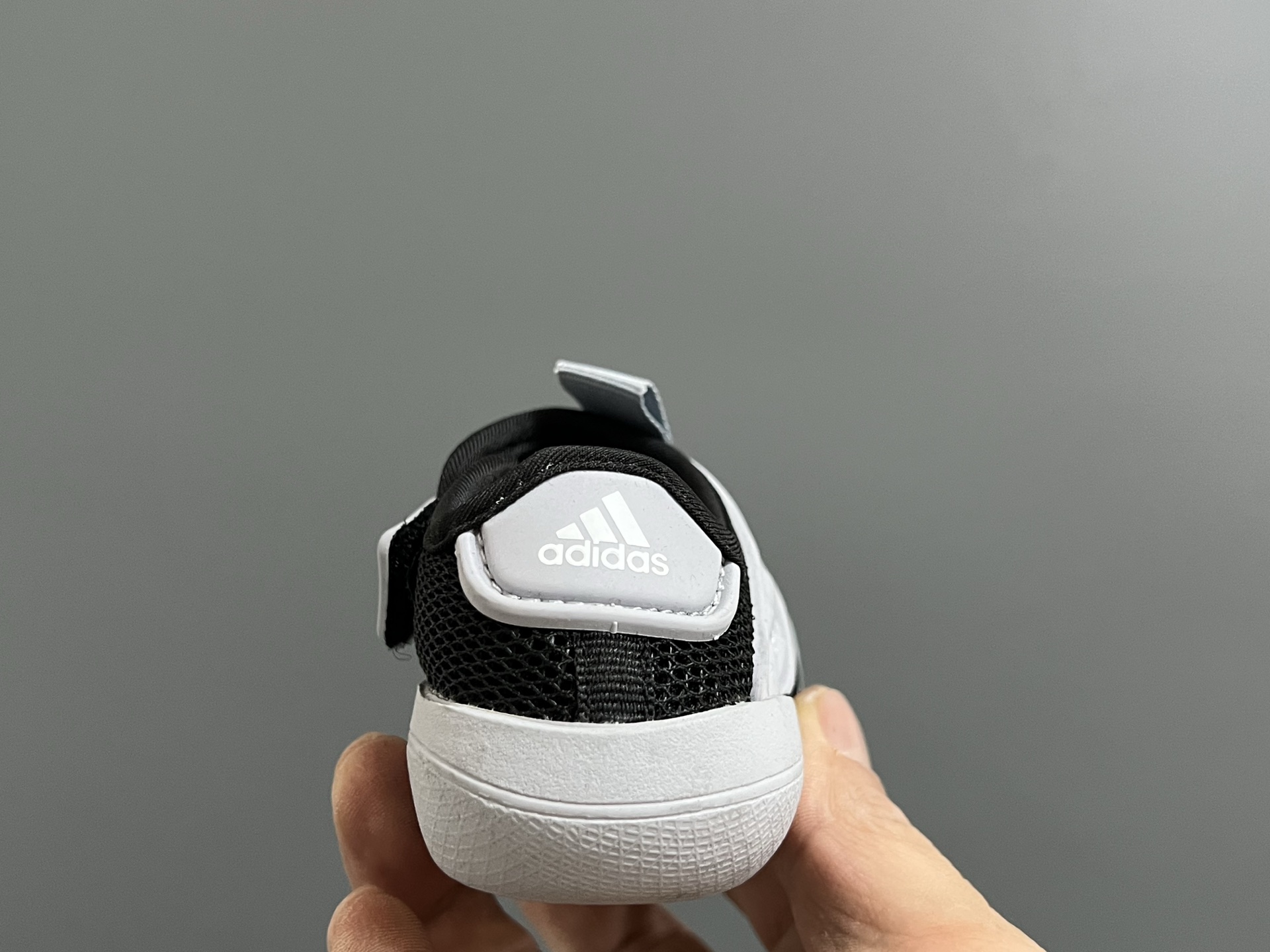 图片[7]-‼️活动价‼️‼️‼️ A家专G版涉水网面包头二代儿童凉鞋） 尺码：22-35码 薅羊毛时刻来啦👏🏻 专柜同步新款🆕 主推工厂出品，大厂工艺做工要求都超高👍🏻 1：1原版定制，完美还原💯 采用进口魔术贴，更加耐用✔️ 全码现货❤️-选品中心