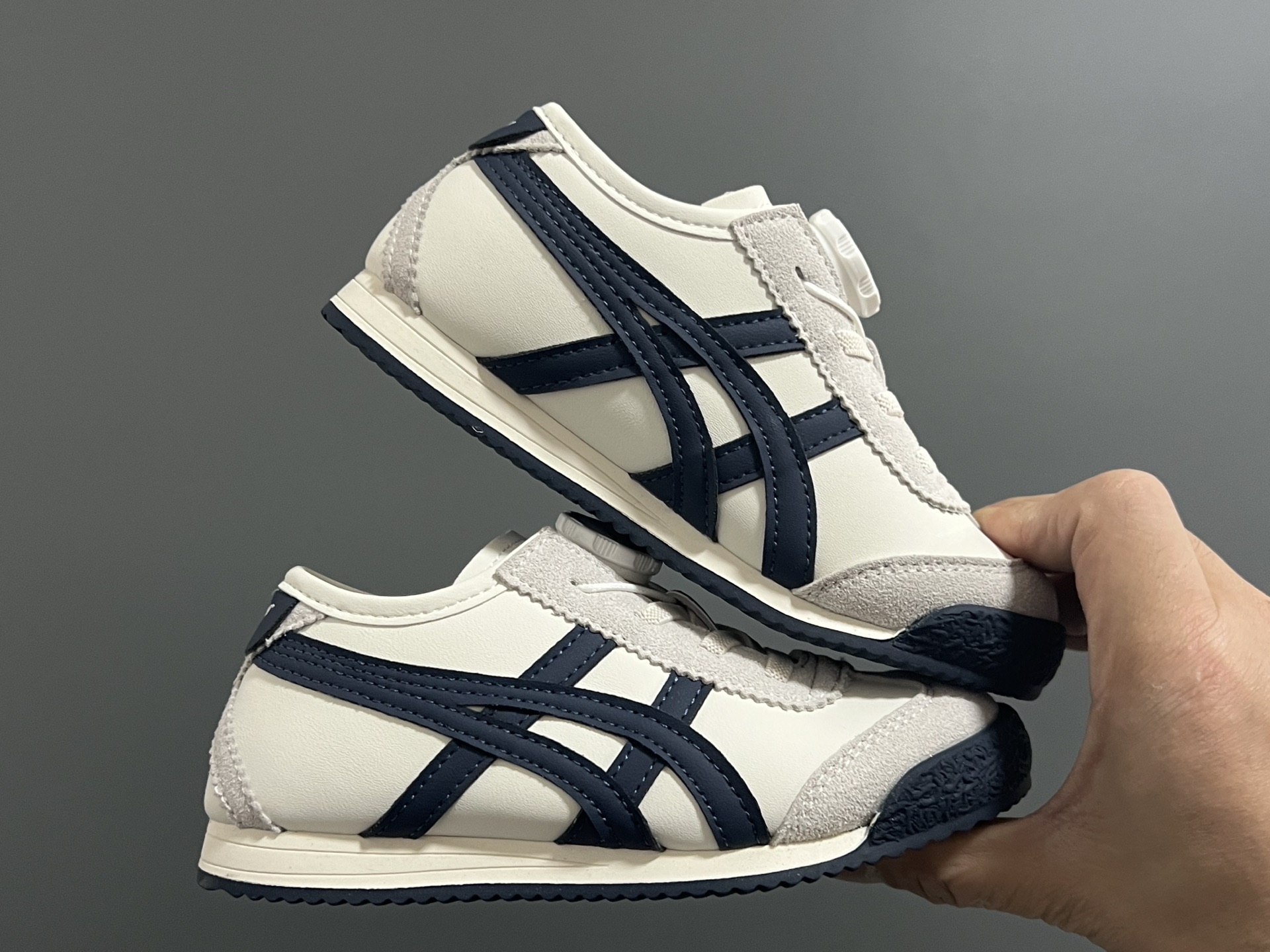 High-Quality Leather Children’s Leisure Shoes with Locking Design, Size 26-37. - 图片 9