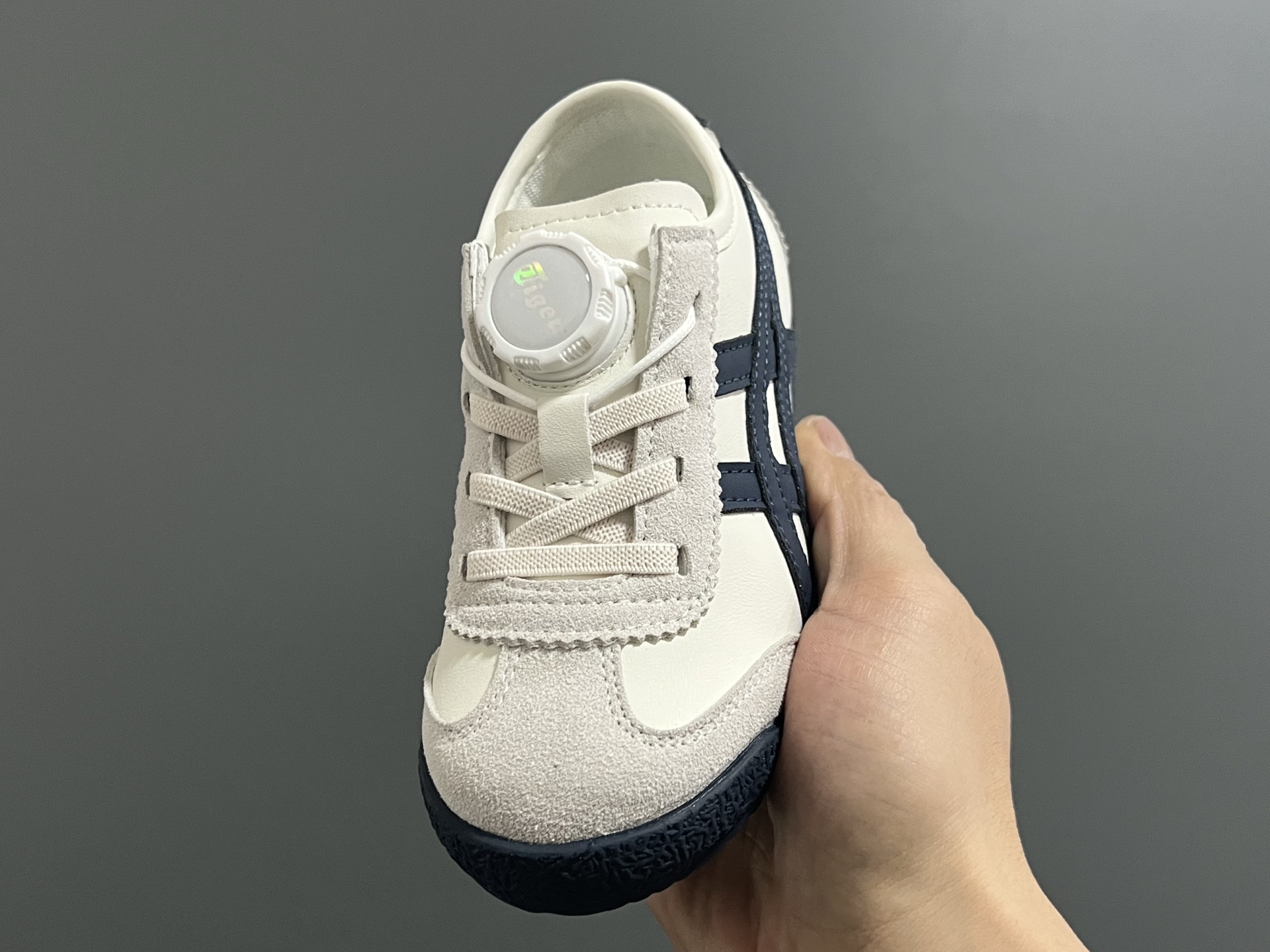 High-Quality Leather Children’s Leisure Shoes with Locking Design, Size 26-37. - 图片 3