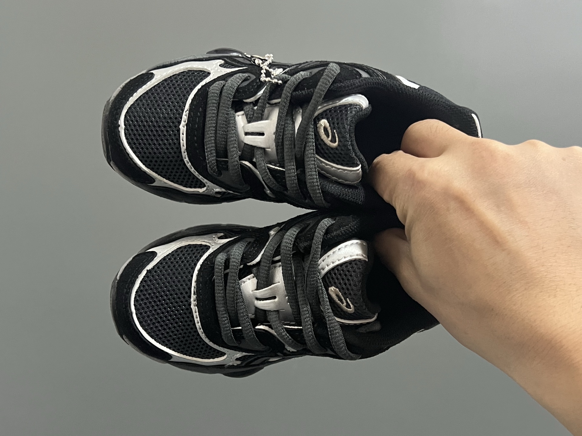 另一工厂 亚瑟士YSS新款gel-nyc鞋带款儿童运动老爹鞋26-37码 经典亚瑟士系列🆕 老爹款式设计，百搭又时髦✨ 橡胶耐磨防滑大底，脚感超赞👍🏻-选品中心