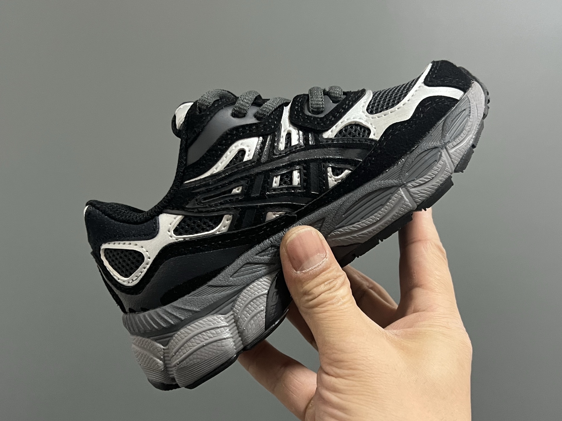 图片[7]-另一工厂 亚瑟士YSS新款gel-nyc鞋带款儿童运动老爹鞋26-37码 经典亚瑟士系列🆕 老爹款式设计，百搭又时髦✨ 橡胶耐磨防滑大底，脚感超赞👍🏻-选品中心