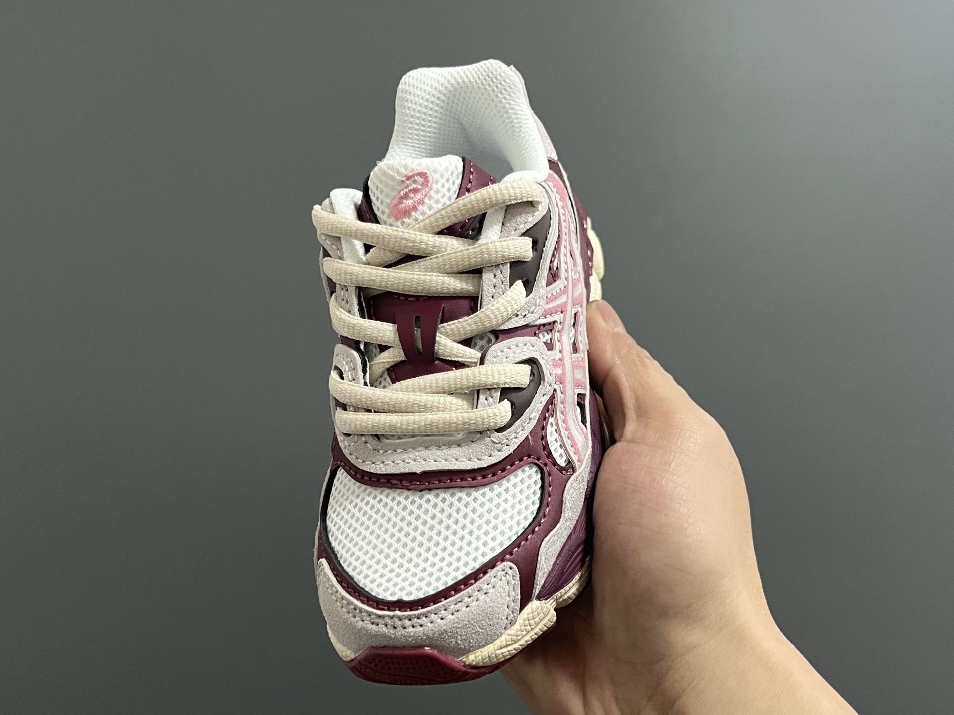 图片[3]-另一工厂 亚瑟士YSS新款gel-nyc鞋带款儿童运动老爹鞋26-37码 经典亚瑟士系列🆕 老爹款式设计，百搭又时髦✨ 橡胶耐磨防滑大底，脚感超赞👍🏻-选品中心