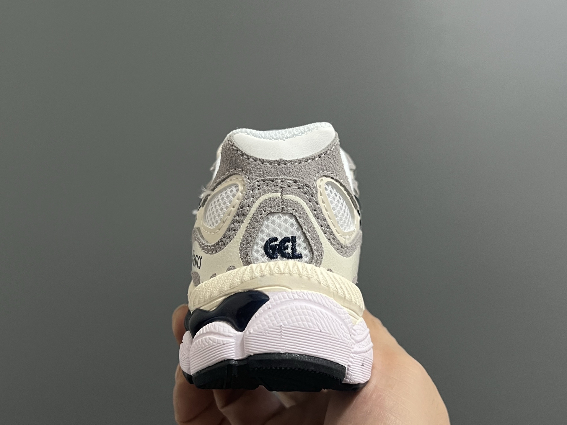 图片[5]-YSS新款gel-nyc鞋带款儿童运动老爹鞋 尺码：26-37码 经典亚瑟士系列🆕 老爹款式设计，百搭又时髦✨ 橡胶耐磨防滑大底，脚感超赞👍🏻-选品中心